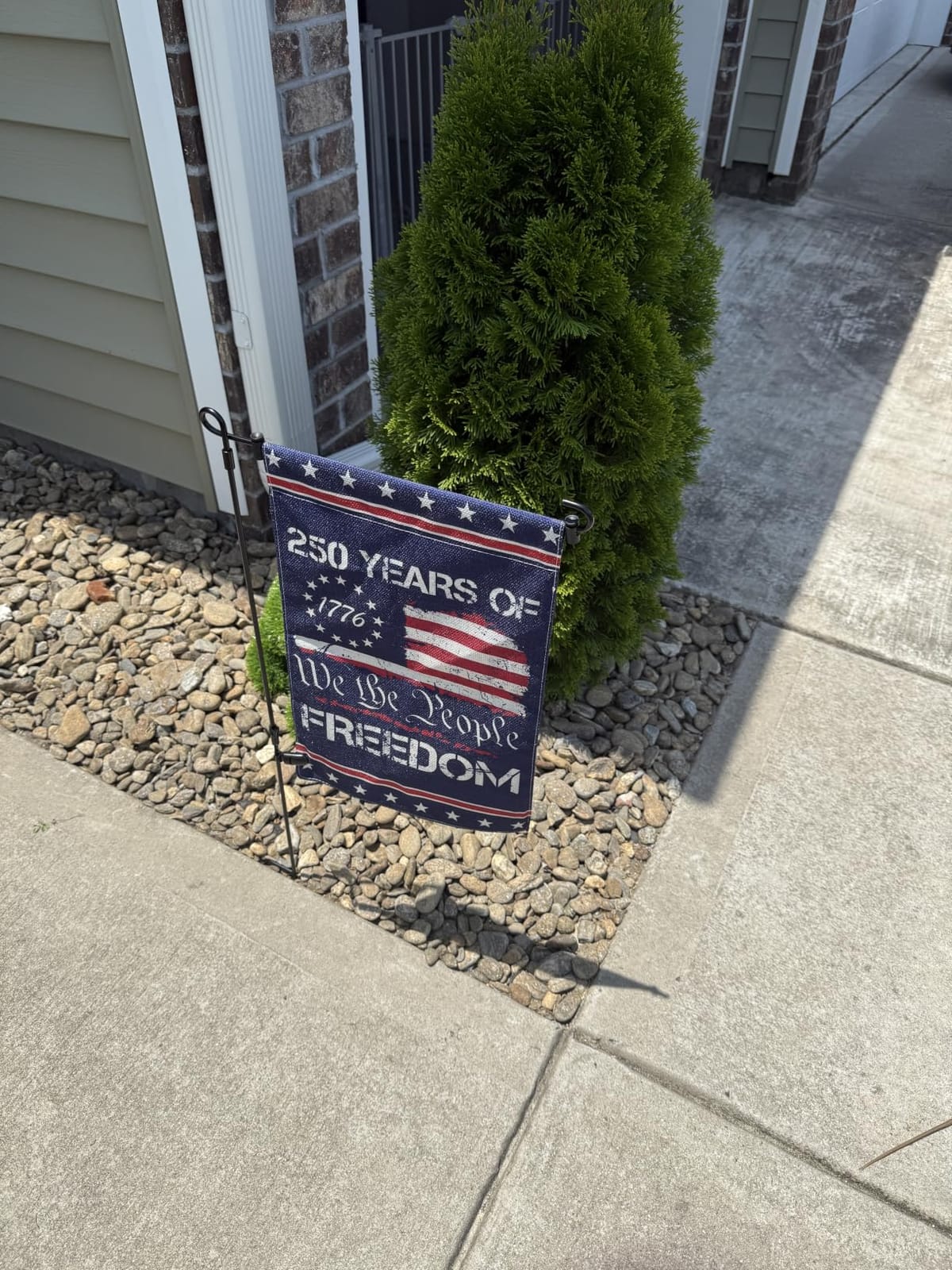 HOOSUN Garden Flag Stand,Premium Garden Flag Holder Pole Metal Powder-Coated Weather-Proof Paint with Graden Flag Clip and Spring Stoppers Without Flag Garden Decorations customer photo 2
