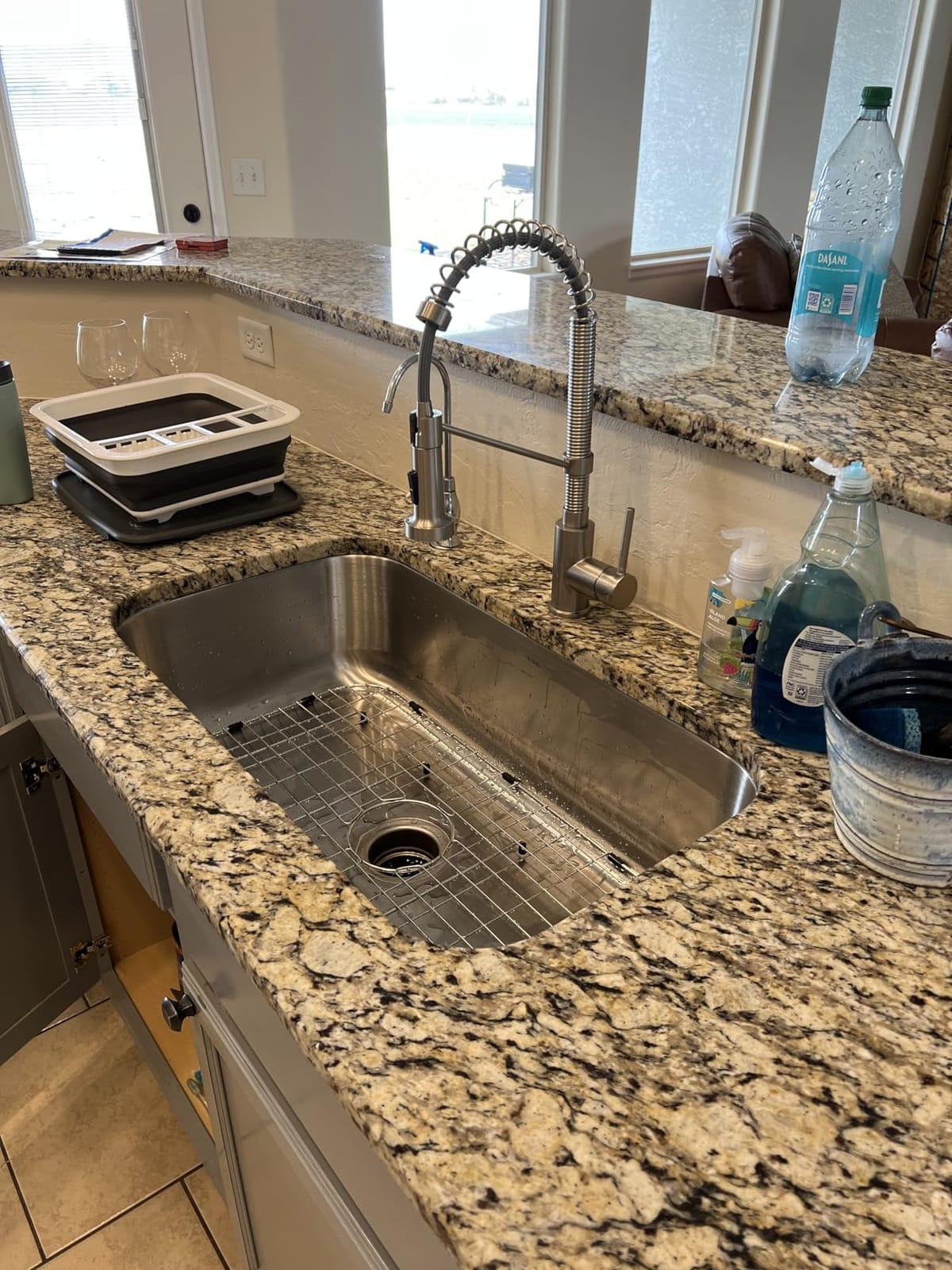 KRAUS Matte Black 18.75 in Pull Down Kitchen Faucet KPF-1610MB customer photo 2