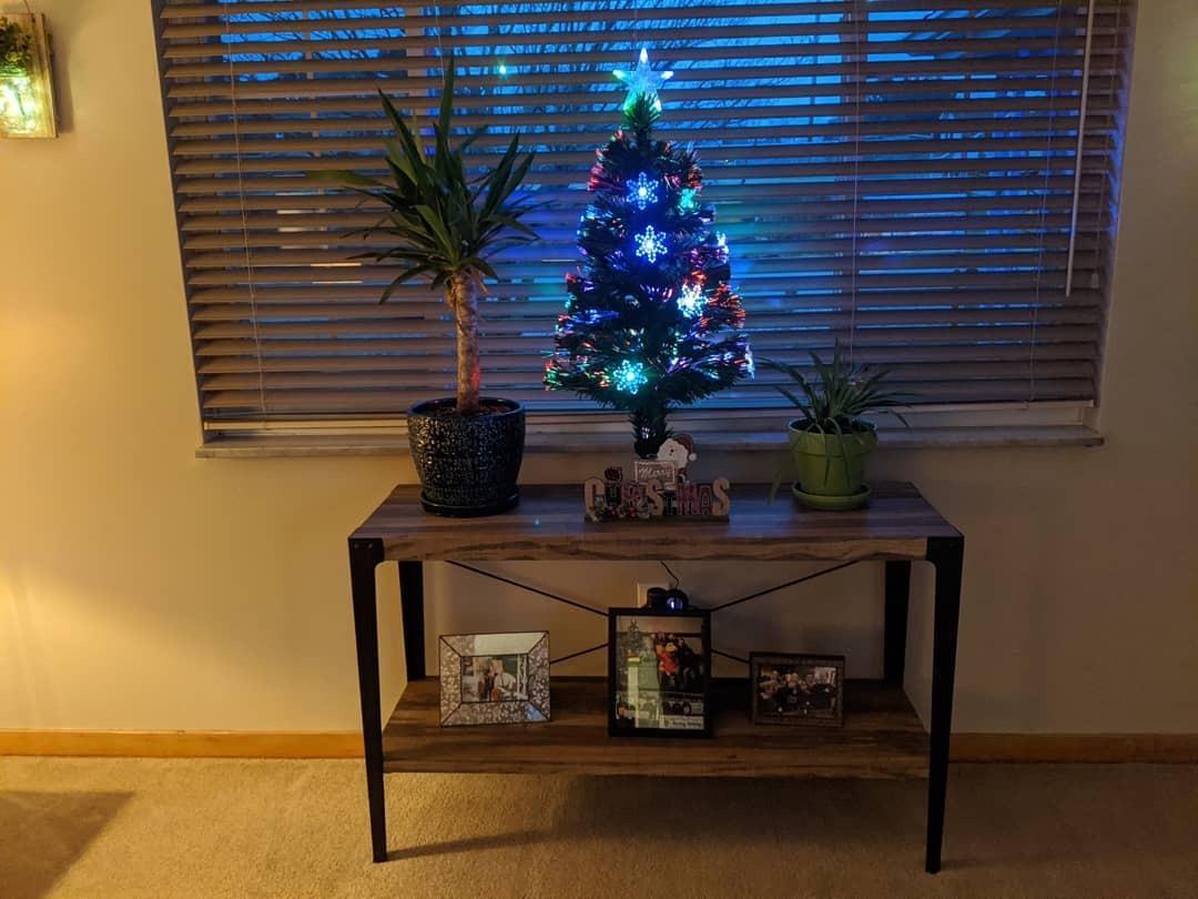 Goplus 3FT Pre-Lit Fiber Optic Artificial Christmas Tree, with Multicolor Led Lights and Snowflakes (3 FT) customer photo 1