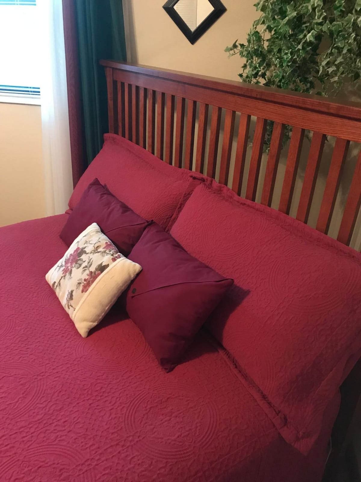 SUPERIOR Cotton Bedspread, Jacquard Woven Matelasse Bedding, Queen, White customer photo 2