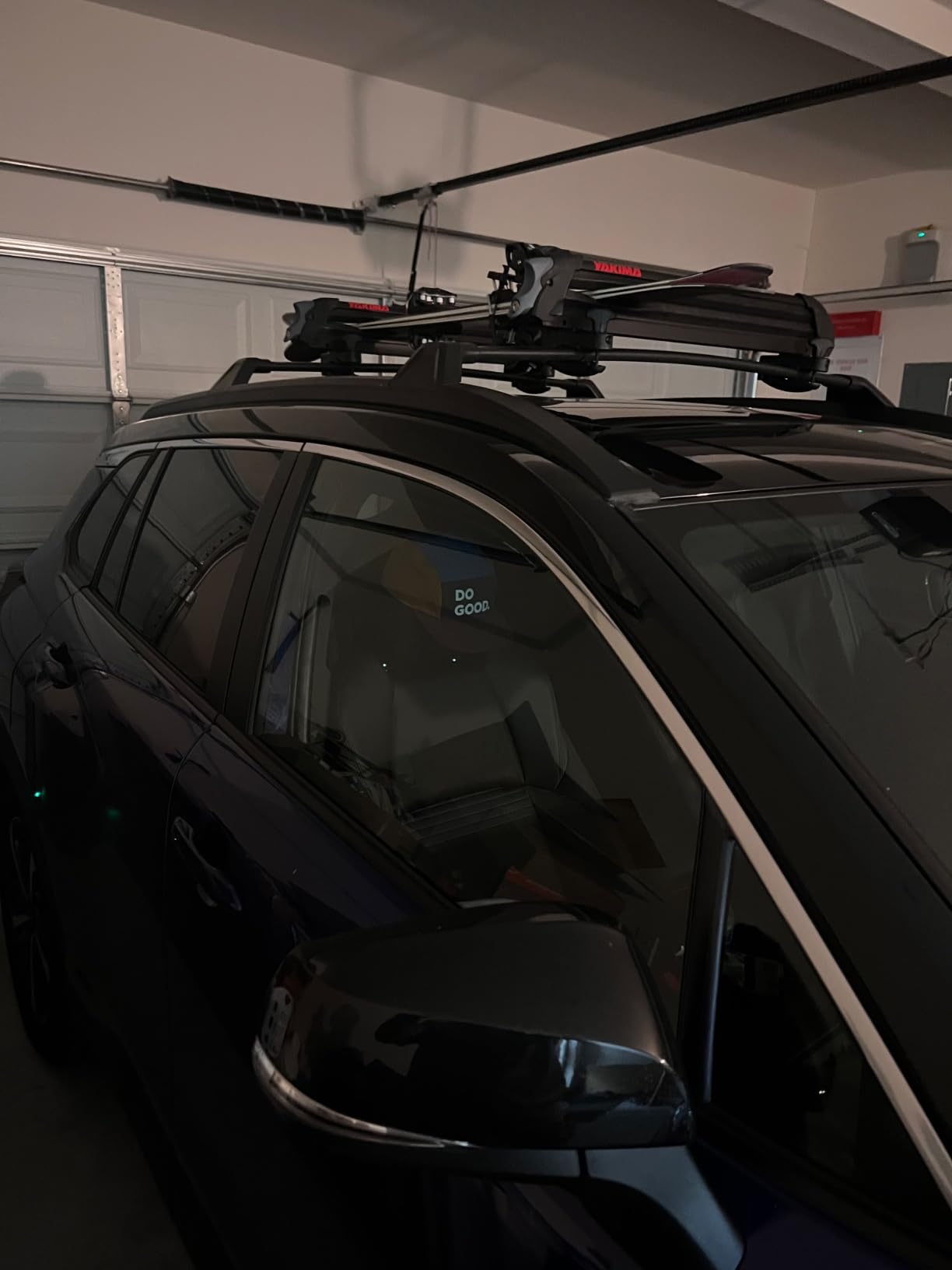 Yakima PowderHound 6 Ski & Snowboard Car Roof Rack for Crossbars customer photo 1