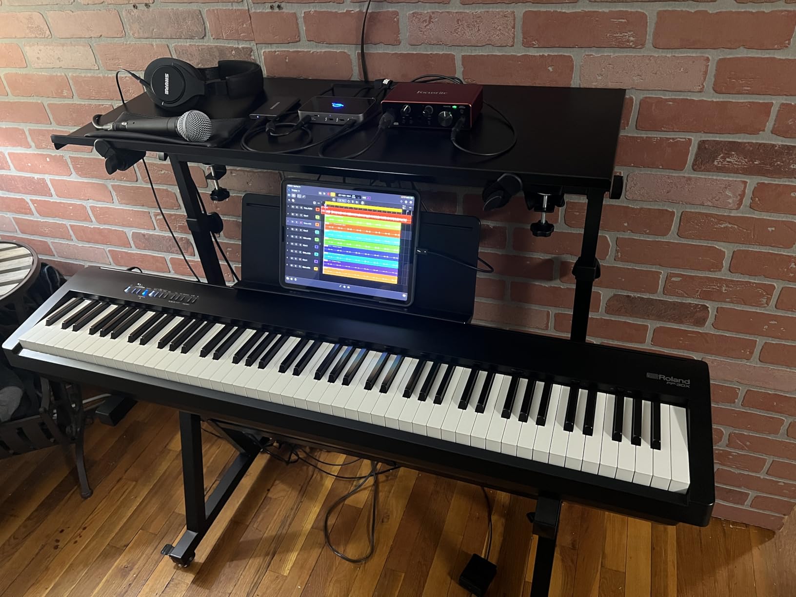 Liquid Stands Keyboard Stand w/ Wheels - Black Z Style Adjustable & Portable Professional Heavy Duty Digital Piano Stand - Fits 54-88 Key Electric Pianos - Sturdy Rolling Musical Keyboard Stand customer photo 2