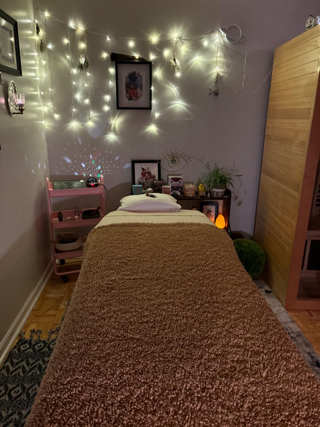 Yaheetech Massage Table Portable Folding Lash Esthetician Tattoo Bed, Black customer photo 2