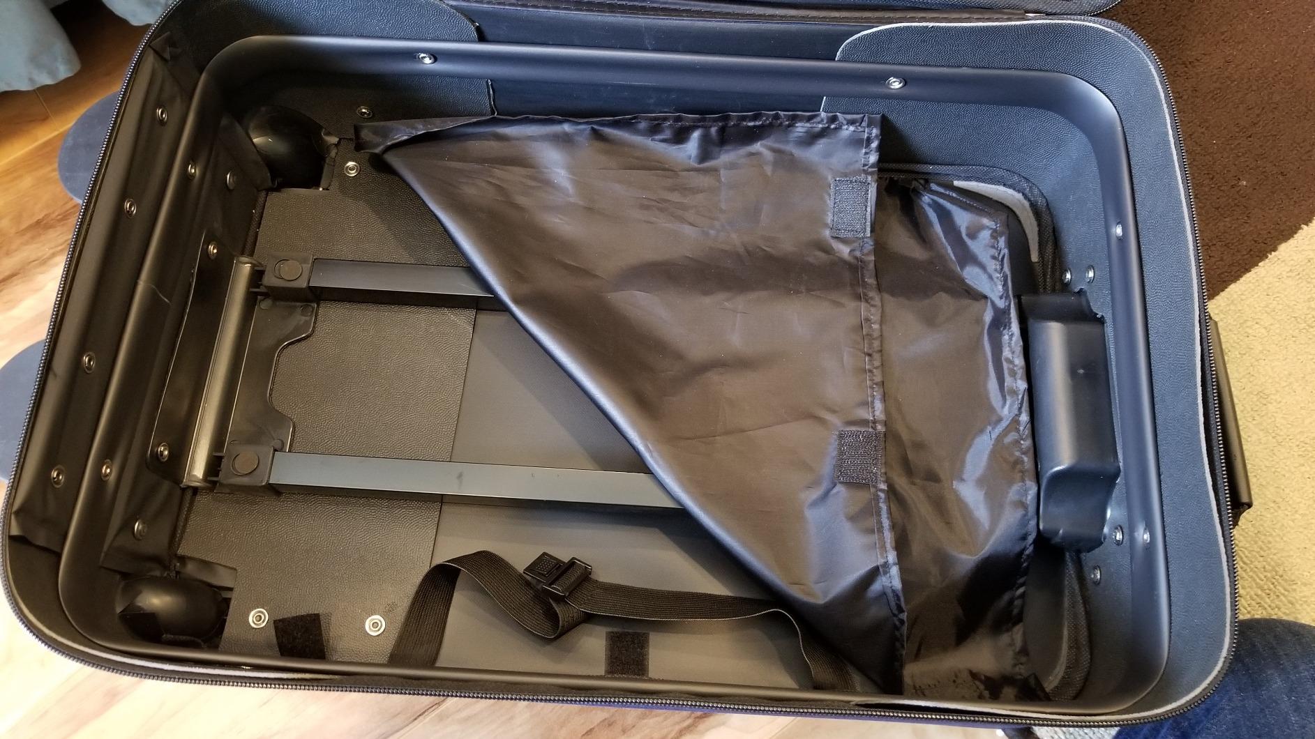 American Tourister Fieldbrook XLT Softside Upright Luggage, Navy, 3-Piece Set (BB/21/25) customer photo 2