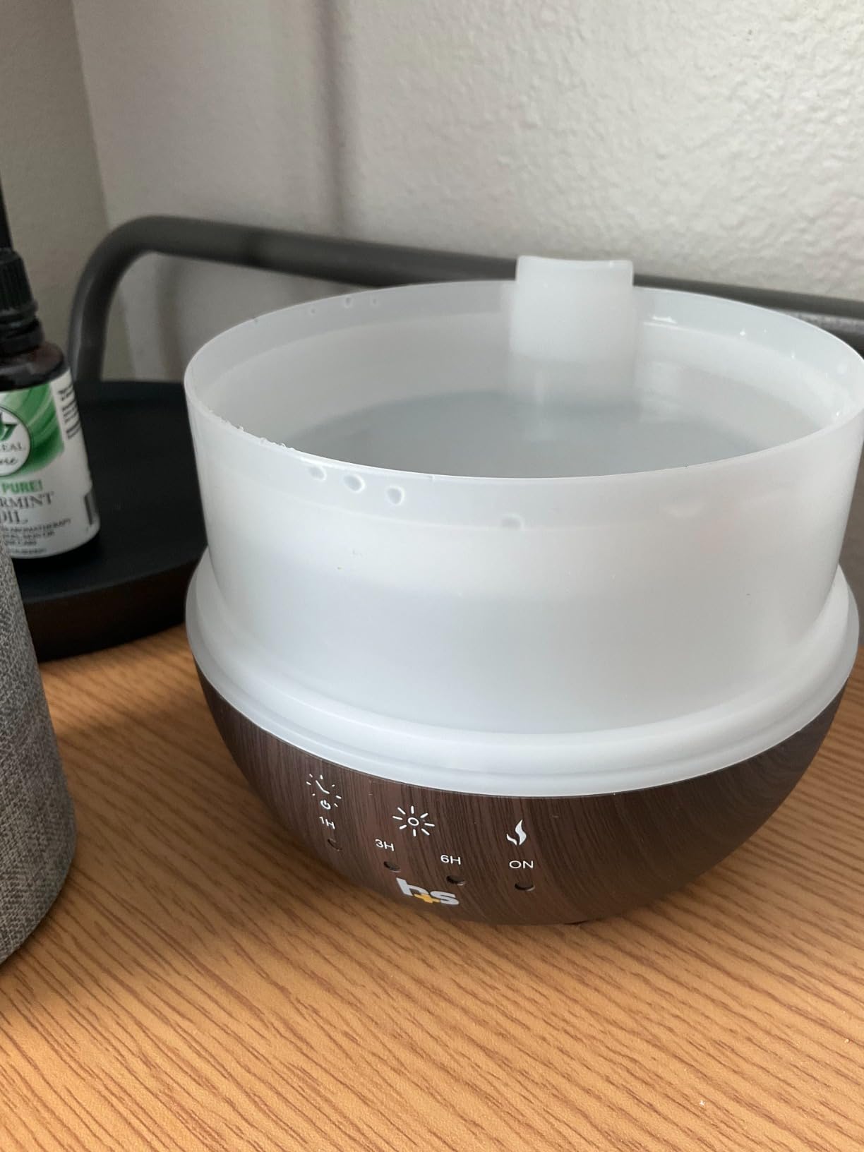 HealthSmart 500ML Essential Oil Diffuser for Large Rooms, Cool Mist Humidifier and Aromatherapy Diffuser, Adjustable Timer, Mist Mode and 7 LED Light Colors, White (Pack of 1) customer photo 1