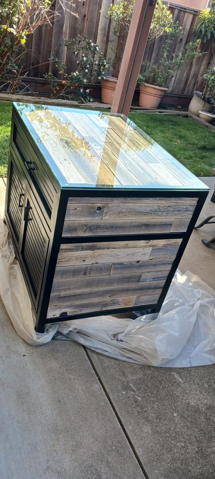 Rockin' Wood Real Wood Nail Up Application Rustic Reclaimed Naturally Weathered Barn Wood Accent Paneling Board Planks for Home Walls (10 Square feet) customer photo 1