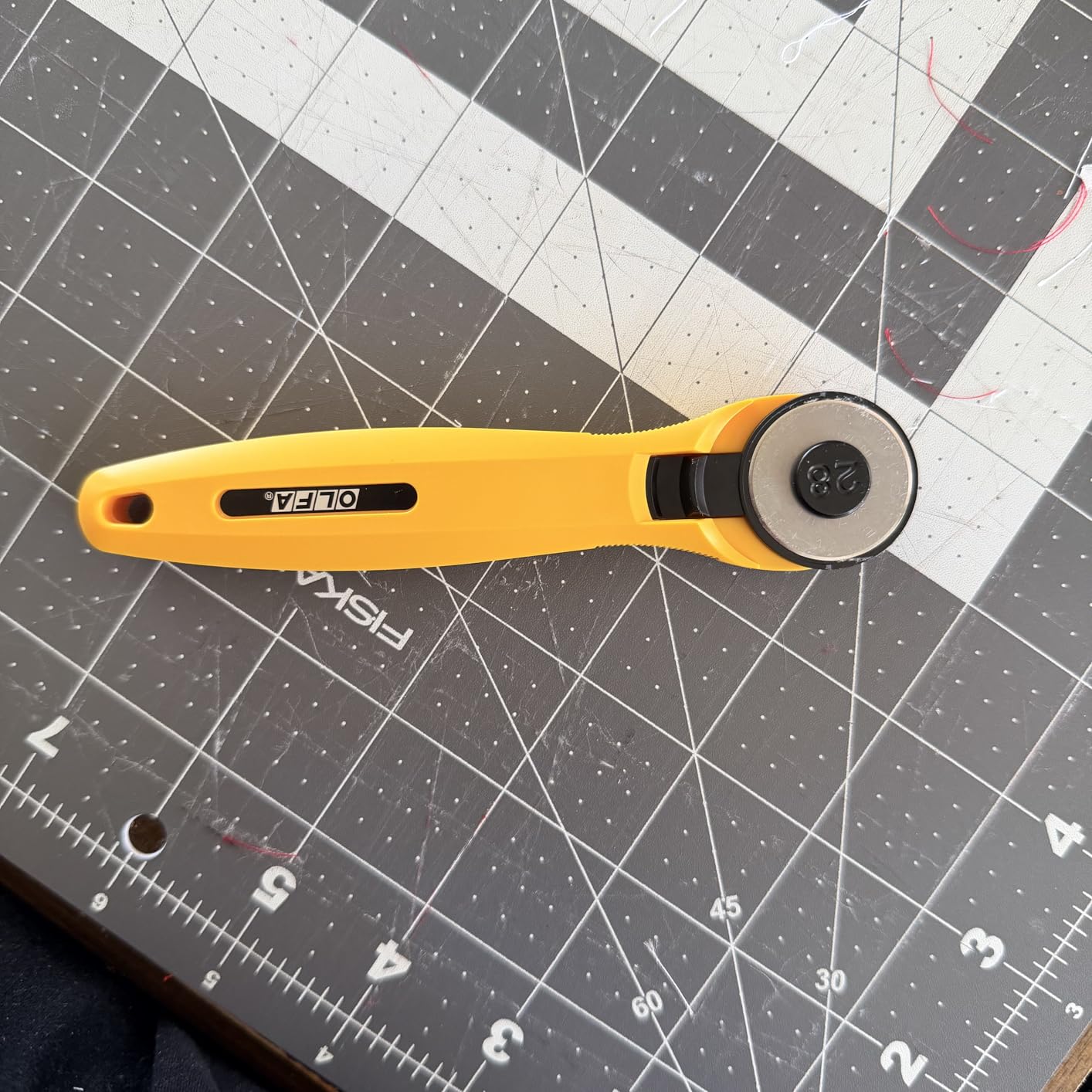 OLFA 28mm Quick-Change Rotary Cutter (RTY-1/C) - Tungsten Steel Blade customer photo 1