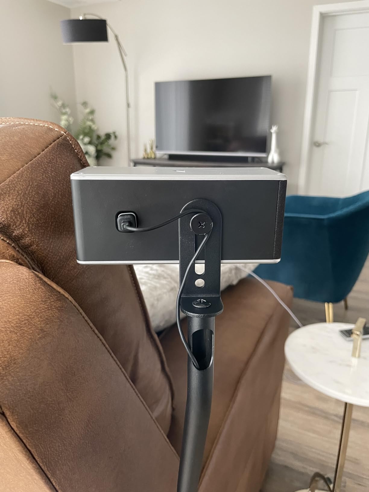 Mounting Dream Height Adjustable Speaker Stands for Bookshelf Speakers customer photo 1
