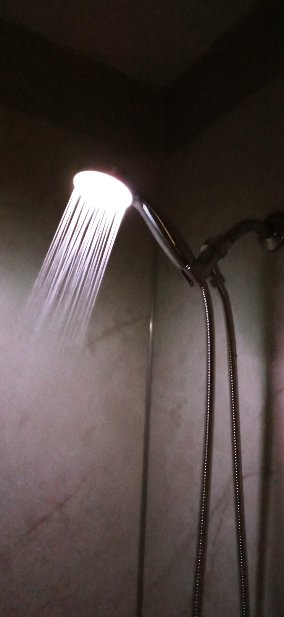 KAIREY Filtered Led Shower Head for Hard Water 7 Color Light Change Automatically Handheld Showerhead Polished Chrome with 60 Inches Stainless Steel Hose and Adjustable Bracket Filter Shower Head customer photo 2