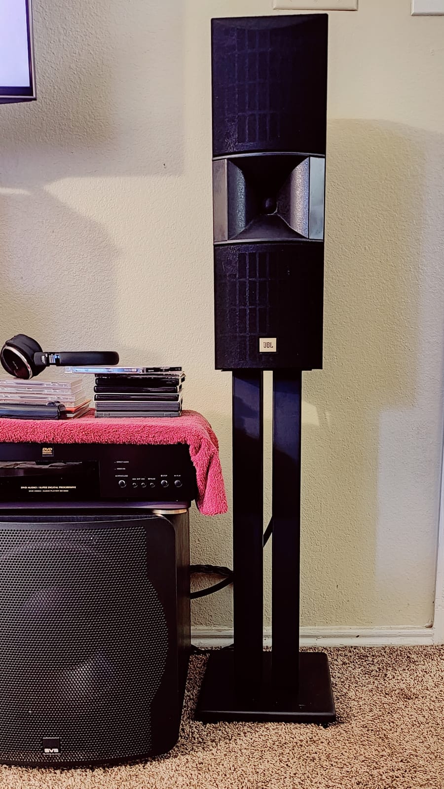 Monolith Speaker Stands - Sturdy Construction, Rectangular Columns, Rectangular Columns, 32 Inch, Black customer photo 1