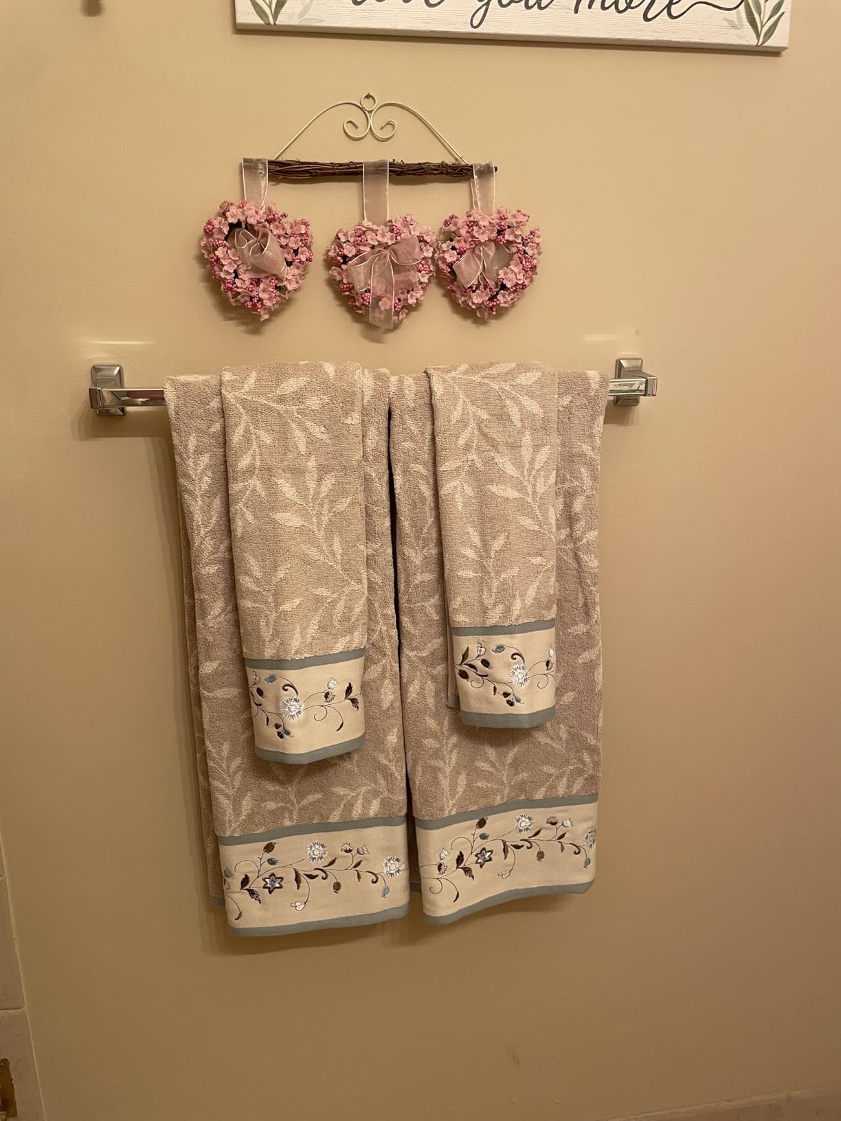 Madison Park Serene 100% Cotton Bath Towel Set Luxurious Floral Decorative Towels for Bathroom Embroidered Cotton Jacquard Design Soft Highly Absorbent for Shower 600 GSM, Multi-Sizes, Blue 6 Piece customer photo 2