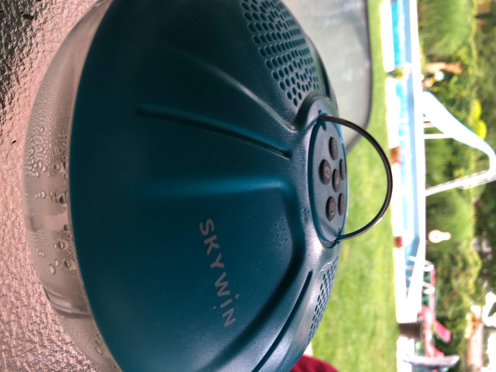 Skywin Floating Pool Speaker with Fountain & RGB Lights, 24H Playtime customer photo 2