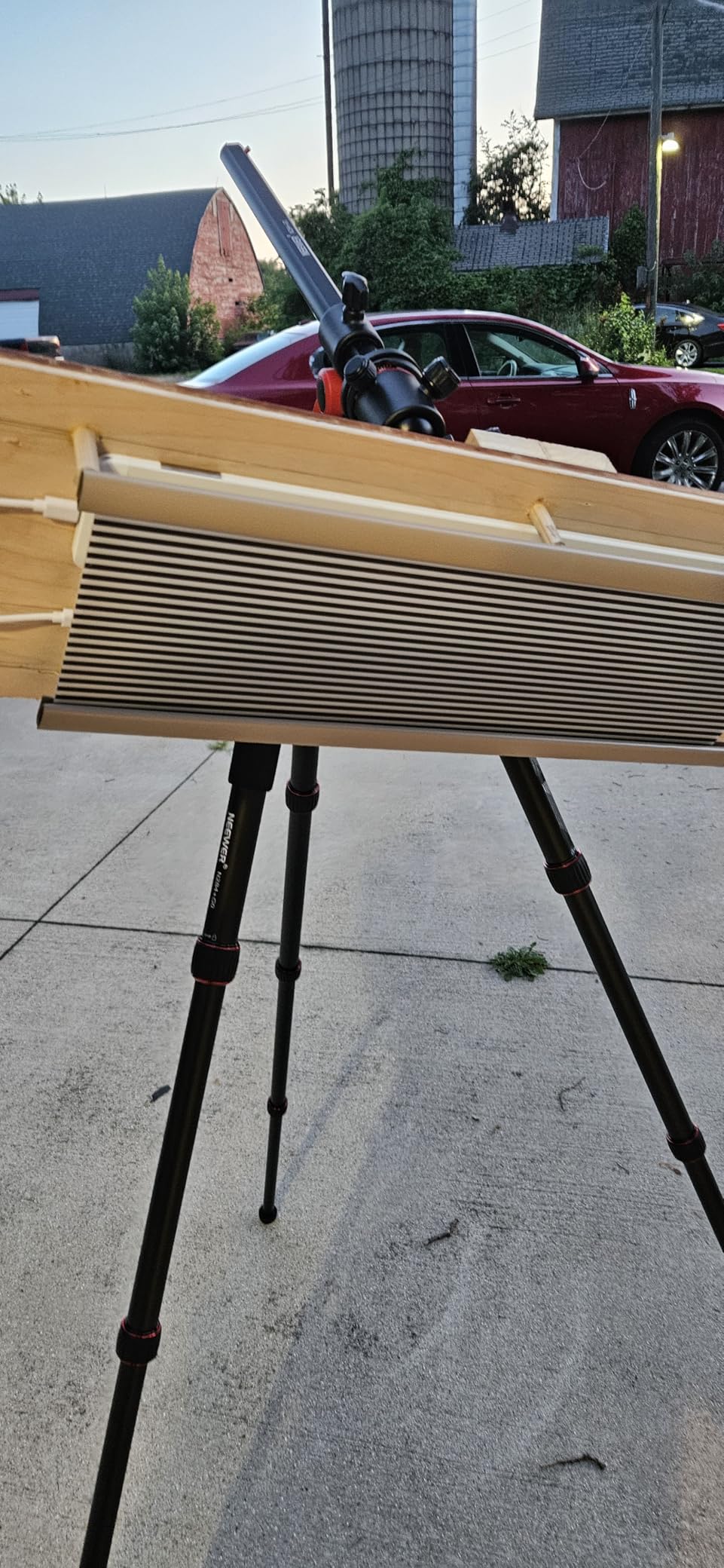 NEEWER 72 inch Camera Tripod Monopod with Center Column and Ball Head Aluminum, Arca Type QR Plate, Bag, Horizontal Tripod Overhead Camera Mount for DSLR Camera, Video Camcorder, Max Load: 33lb customer photo 1