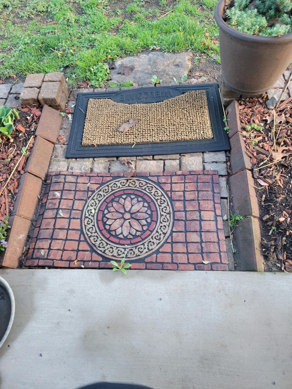 CHICHIC Rectangle Entrance Door Mat Large 24 x 36 Inch High Traffic Area Entry Way Doormat Front Door Rugs Outdoors Heavy Duty Welcome Mat, Non Slip Rubber Back Low Profile for Garage customer photo 1