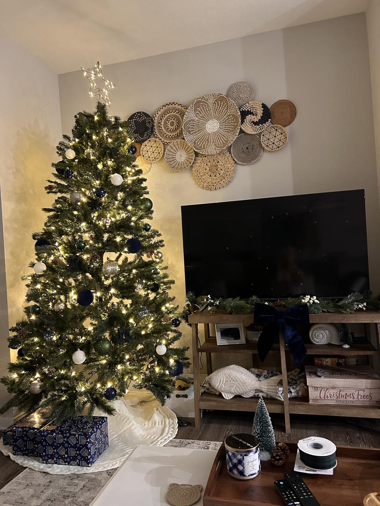 48 Inch Christmas Tree Skirt: Braided Cable Knit Tree Skirt for 7.5FT Tree, Cream White Tree Skirt, Vintage Tree Skirts, Rustic Farmhouse Christmas Decorations customer photo 1