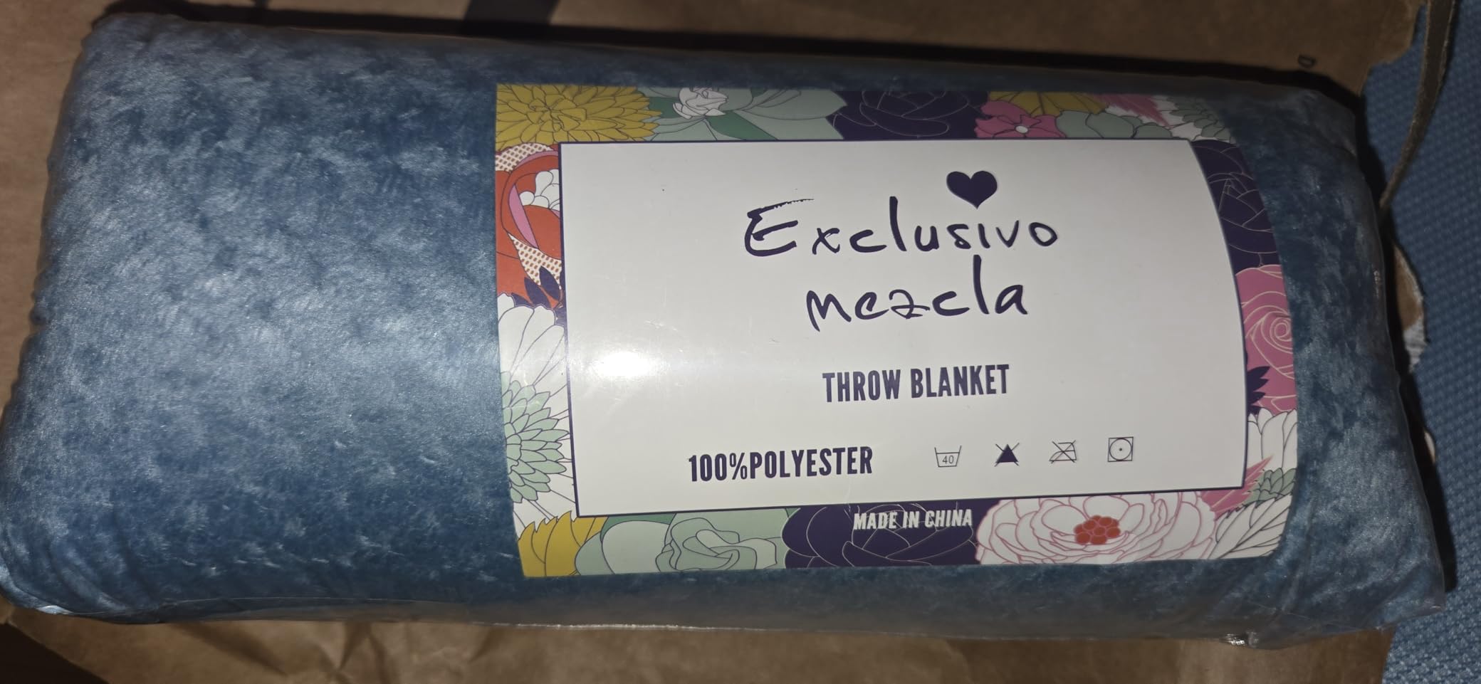 Exclusivo Mezcla Large Waffle Fleece Throw Blanket for Couch, Slate Blue customer photo 2