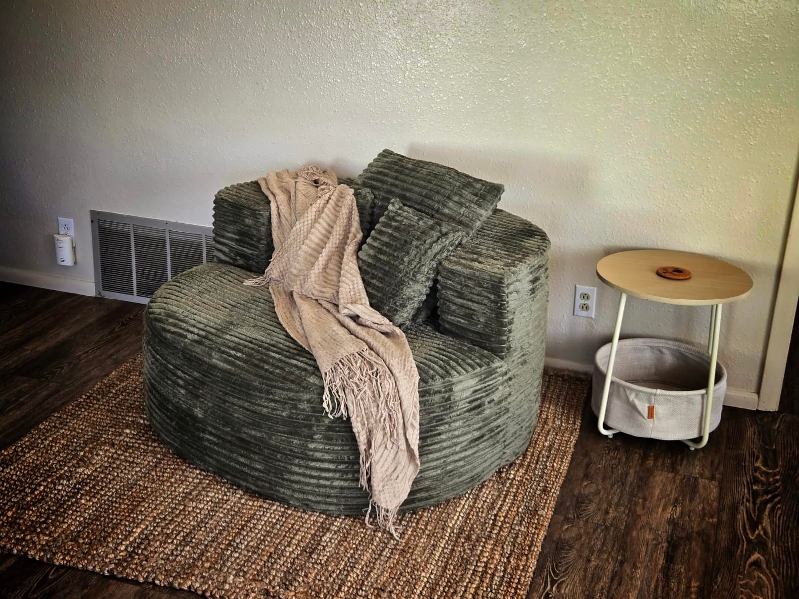 JONATHAN Y Pata Hand Woven Chunky Jute Natural Indoor Area Rug, 5x8, Bohemian, Rustic, Cottage, Easy-Cleaning for Living Room, Bedroom, Kitchen, Non-Shedding (NRF102A-5) customer photo 1