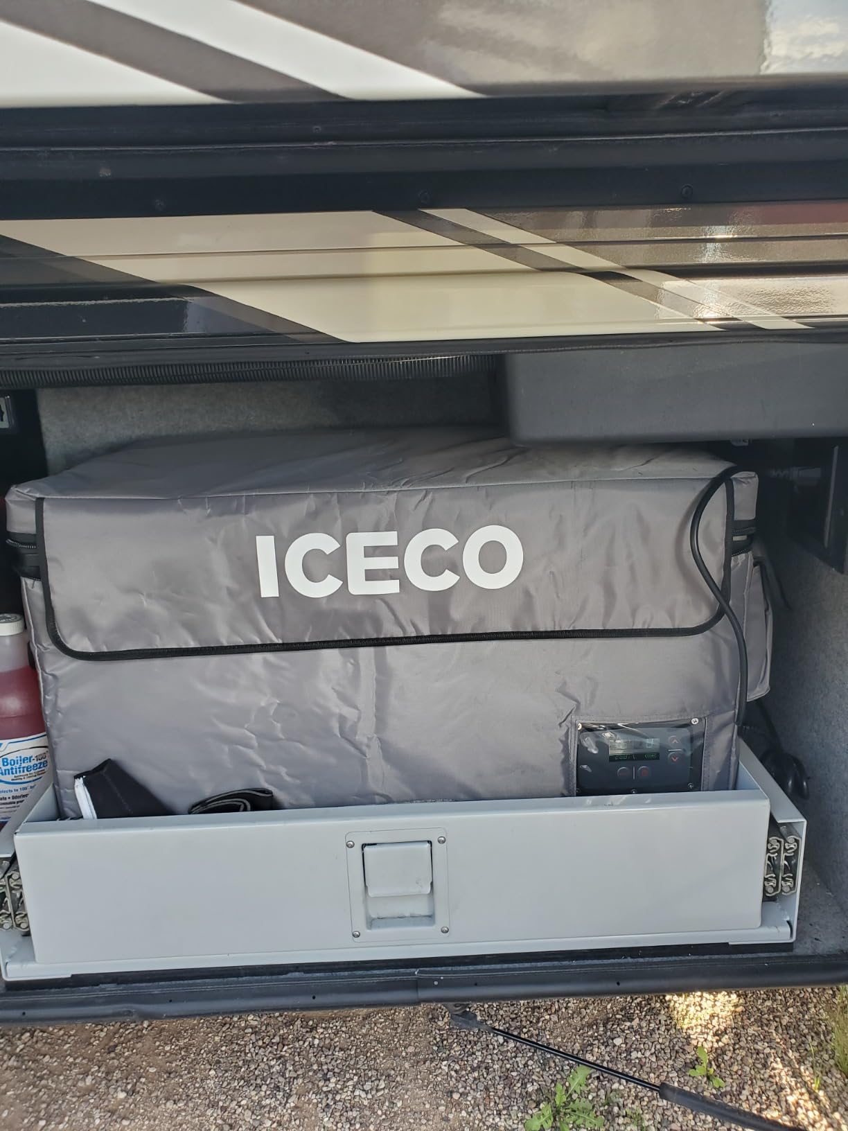 ICECO VL60 Dual Zone Portable Refrigerator with SECOP Compressor, 60 Liters Platinum Compact Refrigerator, DC 12/24V, AC 110-240V, 0℉ to 50℉, Home & Car Use (with Insulated Cover) customer photo 1