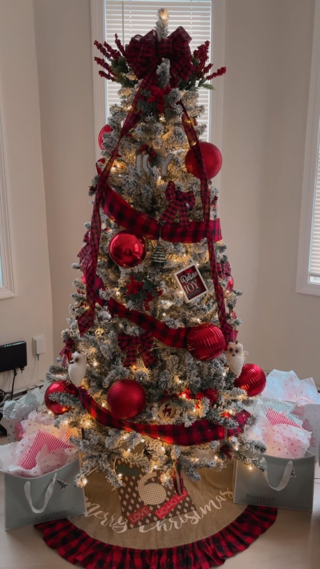 AISENO 48 Inch Christmas Tree Skirt Linen Burlap Buffalo Plaid Edge Decoration for Merry Christmas Party Red and Black Buffalo Christmas Tree Skirt Decorations customer photo 1