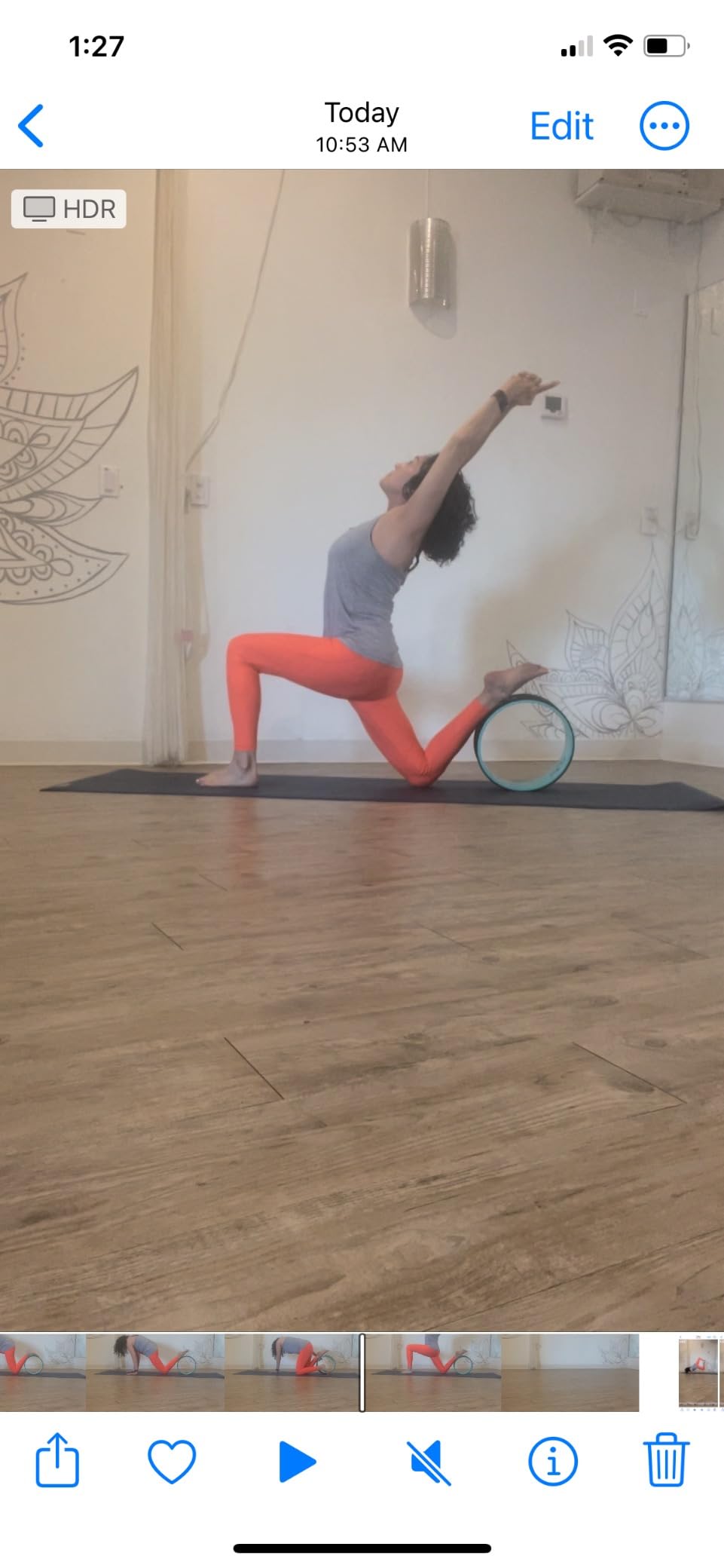 Yoga Wheel Kit for Beginners - Wheel, 2 Blocks, Strap & Guide customer photo 1