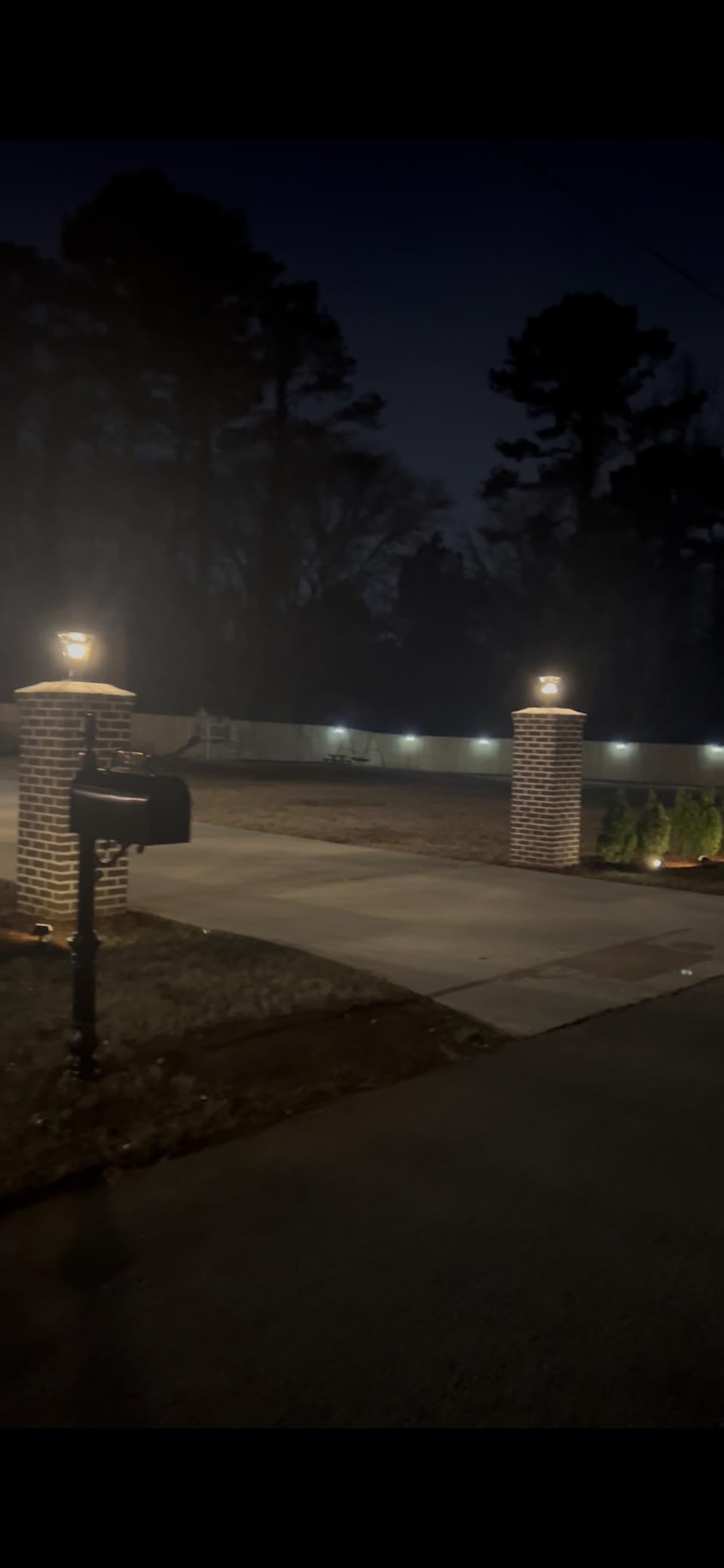 LUTEC 12513LE4-SL-Head LED Post Solar Light Outdoor, Dusk to Dawn Vintage Street Lights for Lawn Patio Yard Pathway Garden Mount (Base Not Included) customer photo 1