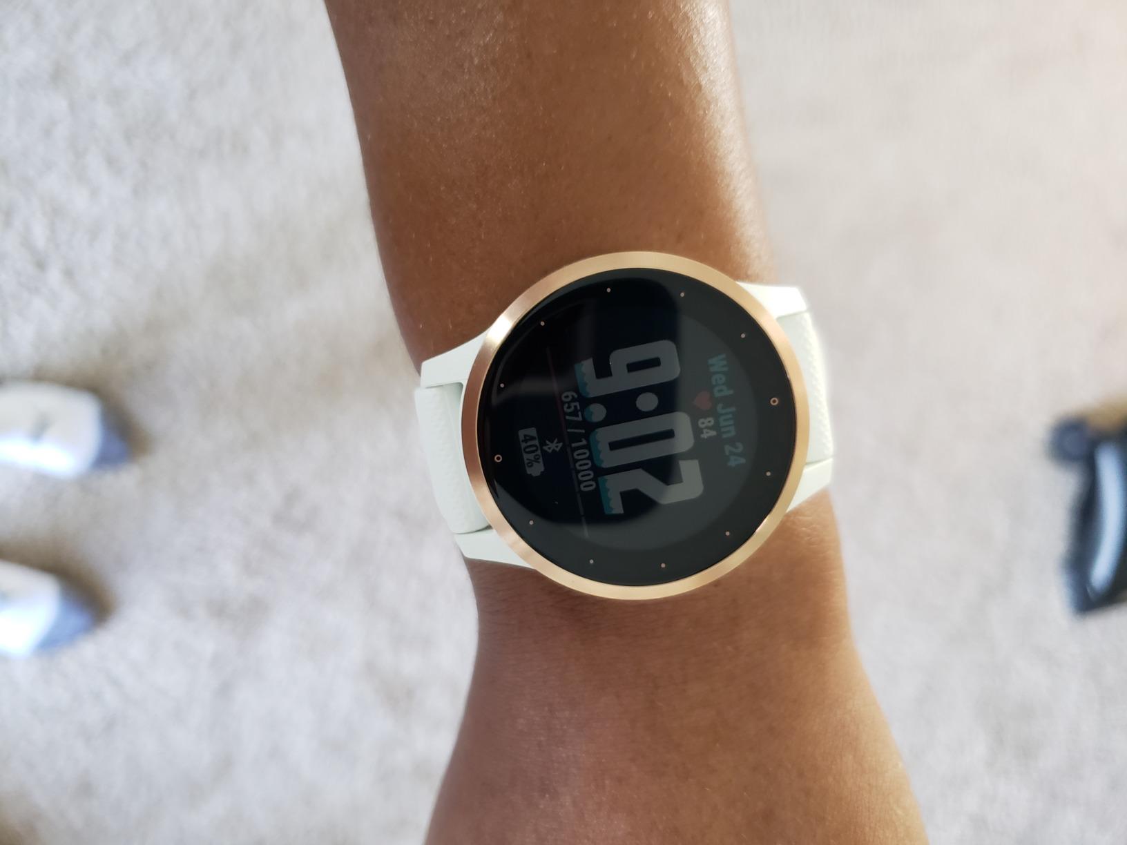 Garmin vivoactive 4, GPS Smartwatch, Features Music, Body Energy Monitoring, Animated Workouts, Pulse Ox Sensors and More, Black customer photo 1