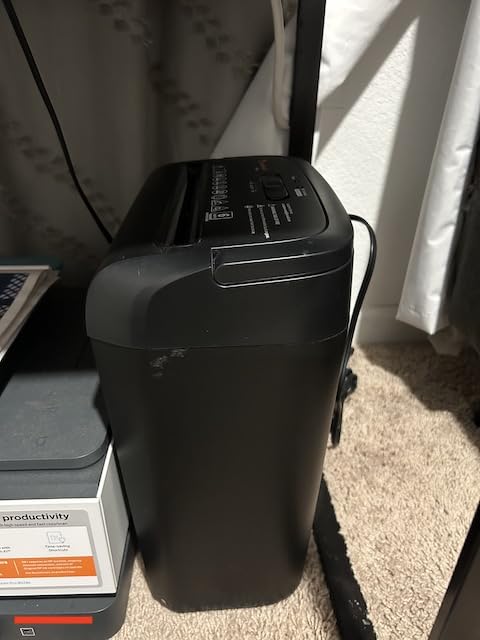 Bonsaii 6-Sheet Micro Cut Paper Shredder for Home, High Security Level P-4 customer photo 1
