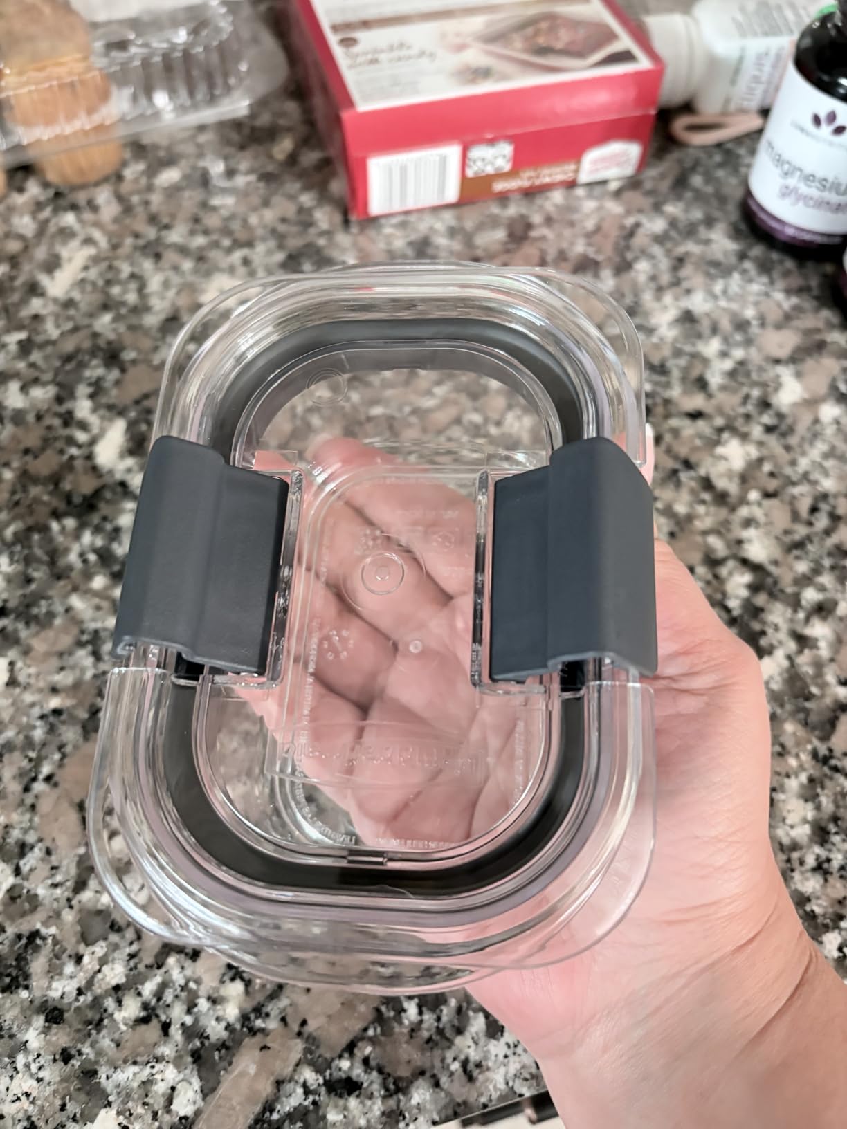 Rubbermaid Brilliance Food Storage Containers, 14 Piece Plastic Containers with Lids, BPA-Free, Leak Proof, Clear customer photo 2