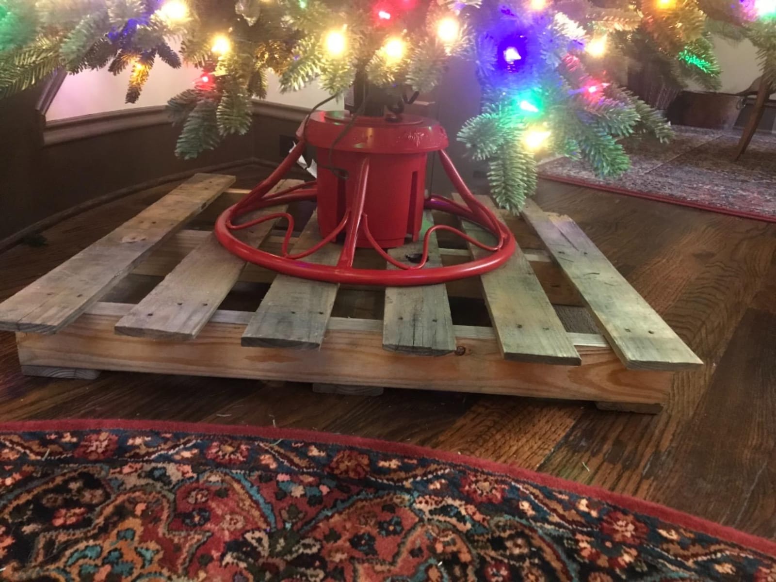 Home Heritage 360 Degree Rotating Christmas Tree Stand for Trees up to 9ft customer photo 2