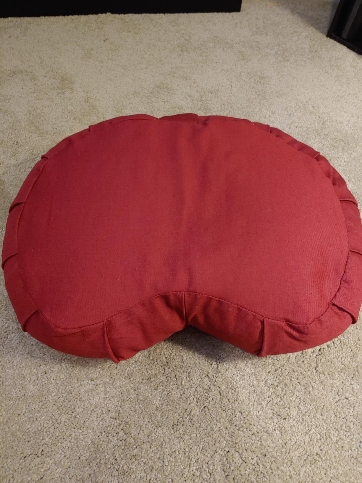Crescent Zafu Meditation Pillow, D=17
