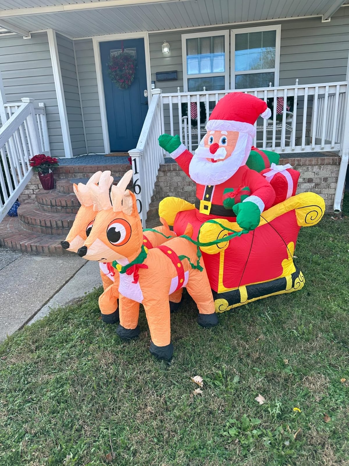 Joiedomi 6 FT Long Christmas Inflatable Santa on Sleigh with 2 Reindeer, Inflatable Christmas Yard Decorations with Build-in LED, Blow Up Xmas Decorations Outdoor for Party Yard Garden Lawn Décor customer photo 2