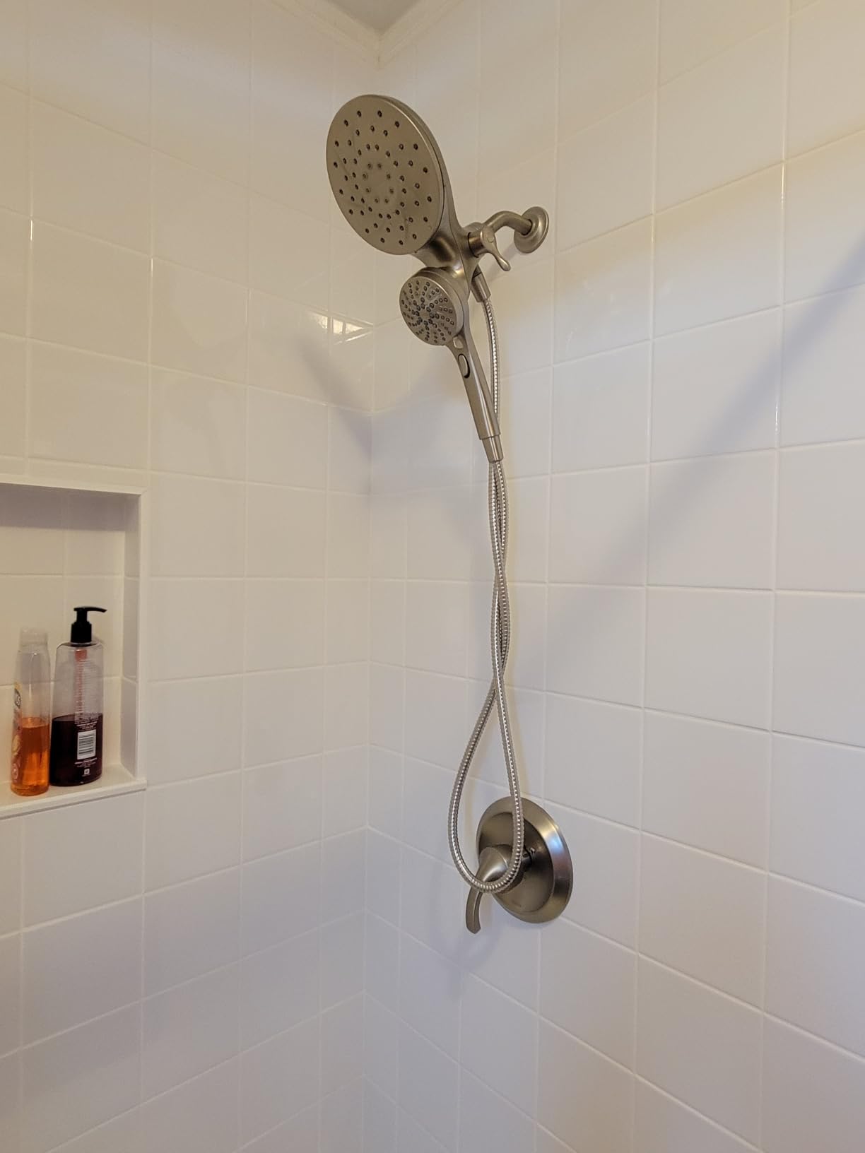 Moen 82304SRN Engage Magnetix Tub & Shower Trim Kit, Brushed Nickel | Magnetic docking, 6 spray settings, rainshower combo, metal hose, valve included, brushed nickel customer photo 1