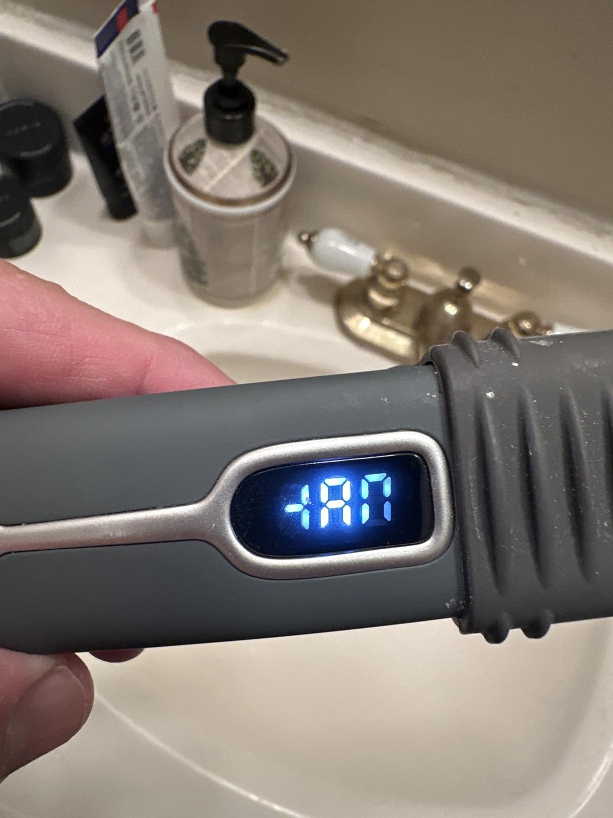Aberlite EDC - Premium Beard Straightener Brush - Professional Heated Straightening Comb and Grooming Kit for Men (Gray) customer photo 1