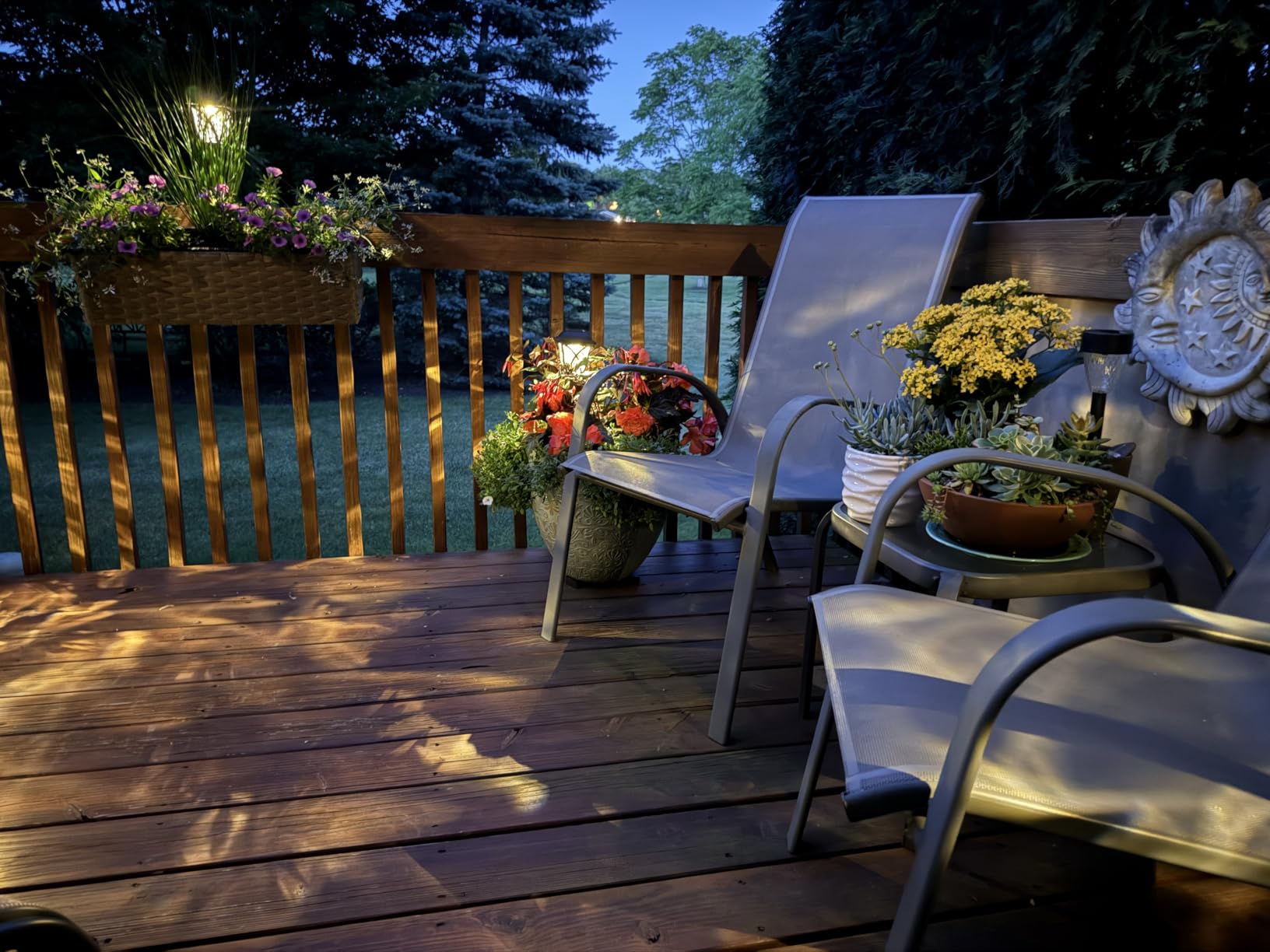 GIGALUMI 6 Pack Solar Lights Outdoor Waterproof, LED Solar Garden Lights customer photo 1
