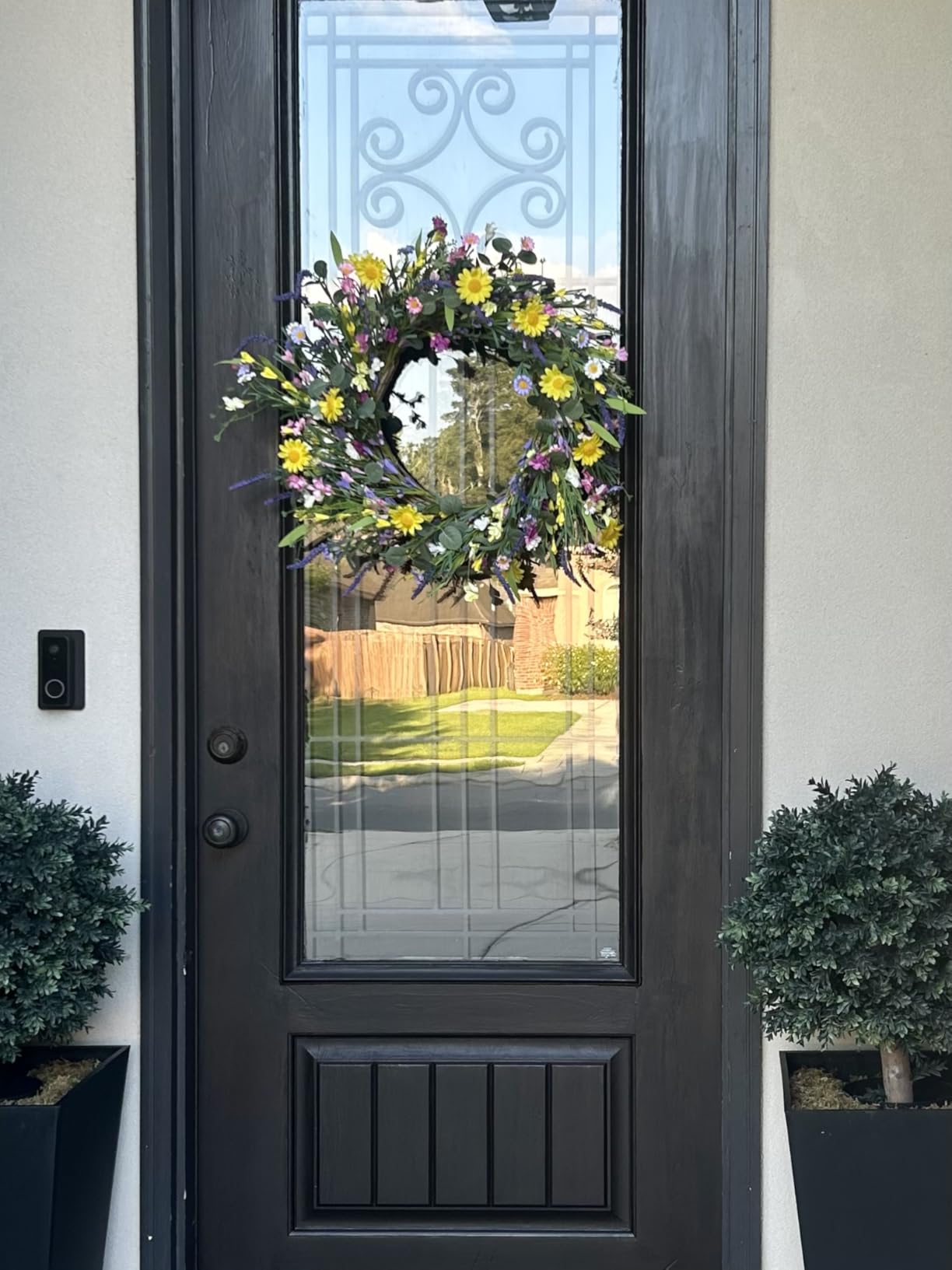 J'FLORU Spring Wreath 24 Inch Summer Wreaths for Front Door Artificial Flower Wreath with Daisy and Lavender for Indoor Outdoor and Easter Celebration customer photo 1