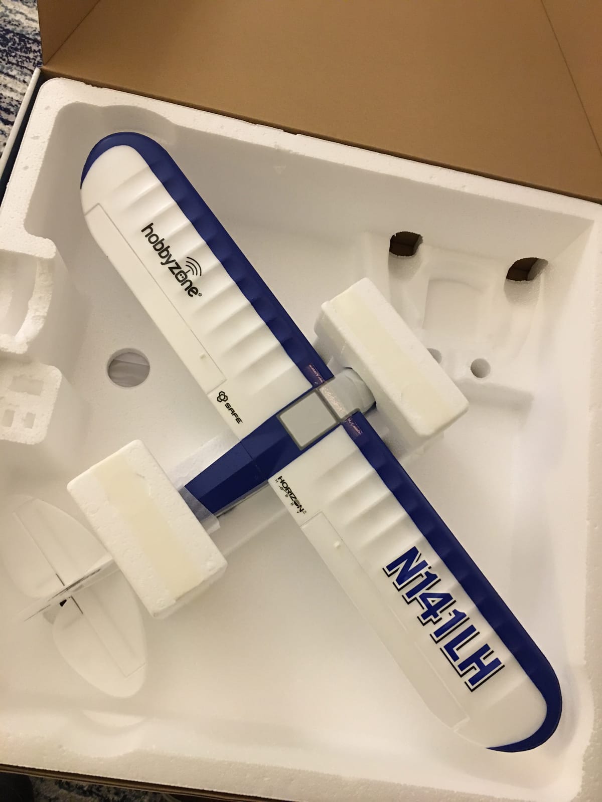 HobbyZone Sport Cub S 2 RC Airplane BNF Basic with Safe (Transmitter, Battery and Charger Not Included), HBZ44500, Blue & White customer photo 1