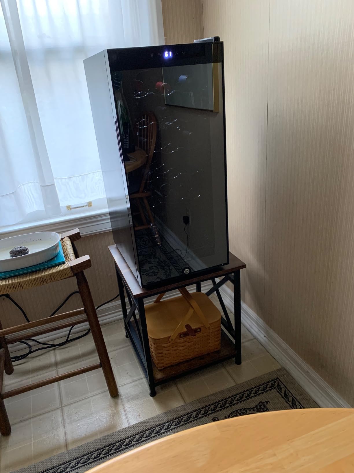 Ivation 18 Bottle Compressor Wine Cooler Refrigerator w/Lock, Large Freestanding Wine Cellar For Red, White, Champagne or Sparkling Wine, 41f-64f Digital Temperature Control Fridge Glass Door Black customer photo 2