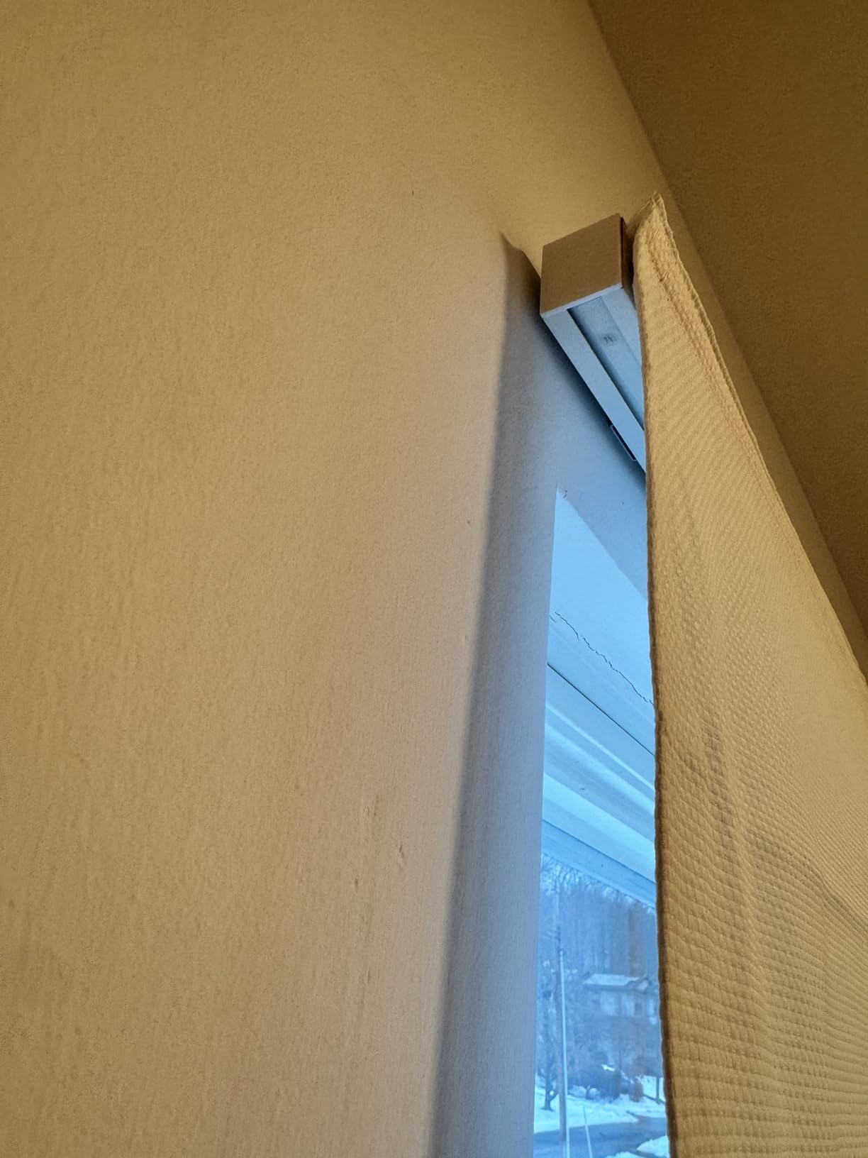 Madison Park Roman Shade, Room Darkening Blind Cordless, 31x64 Sheen Ivory customer photo 1