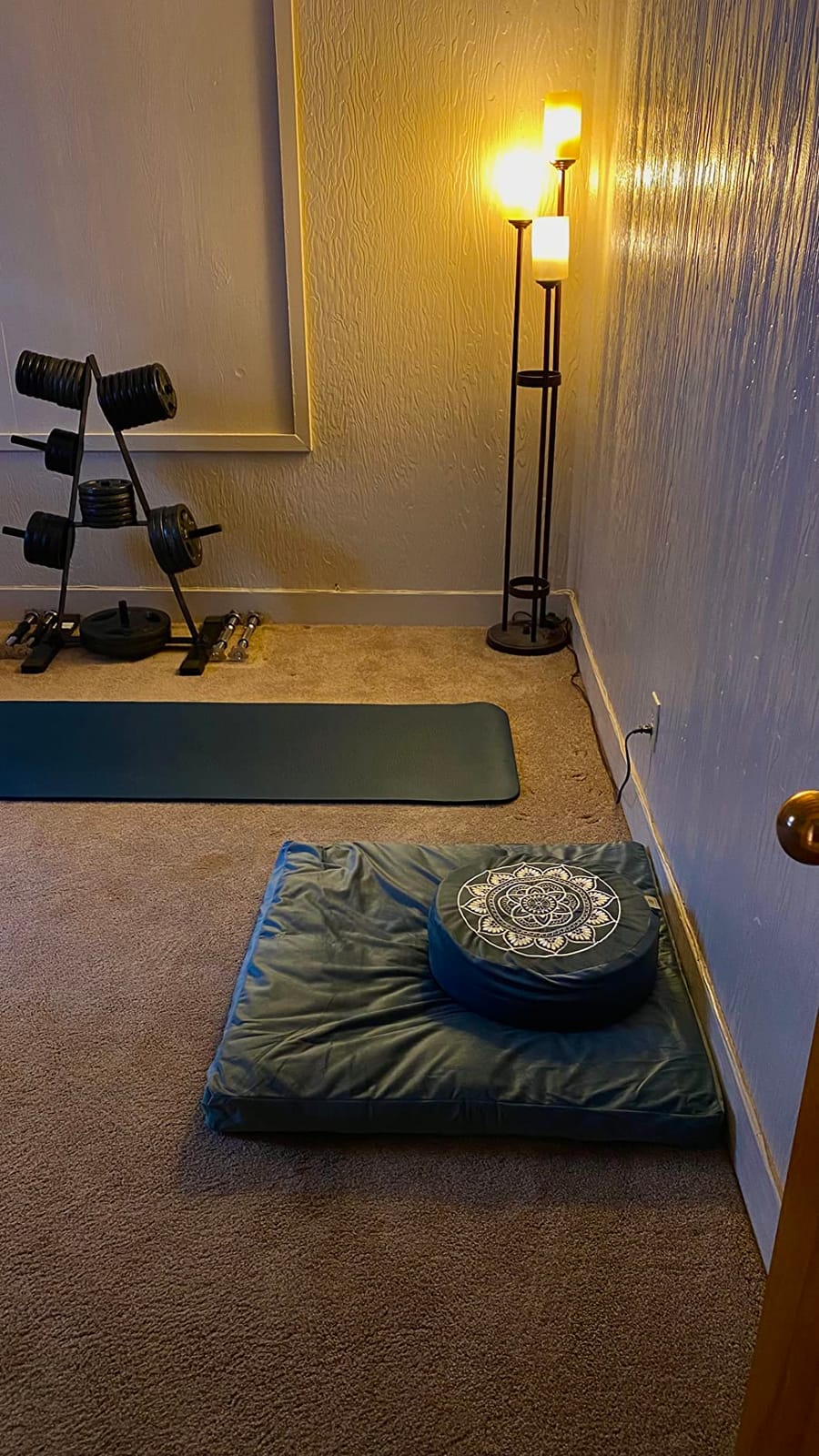 Florensi Meditation Cushion Velvet Floor Pillow with Buckwheat Fill customer photo 1
