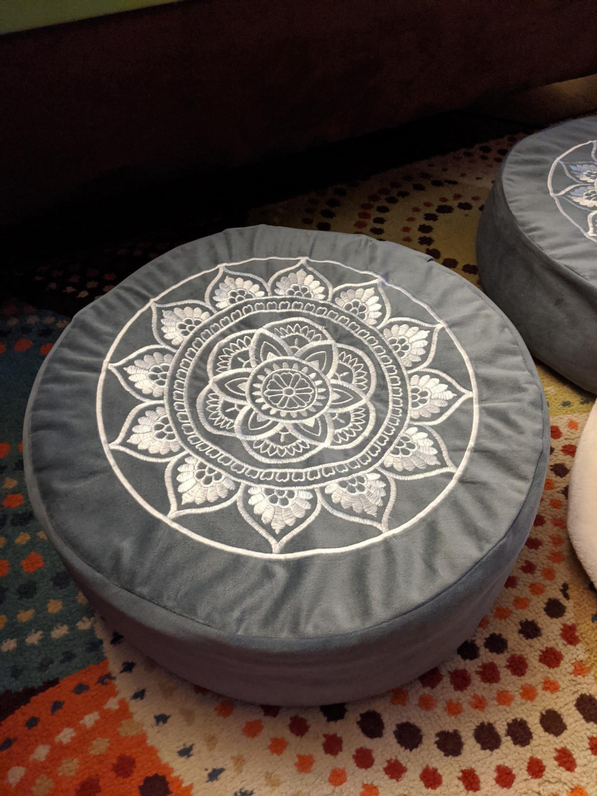 Florensi Meditation Cushion Velvet Floor Pillow with Buckwheat Fill customer photo 2