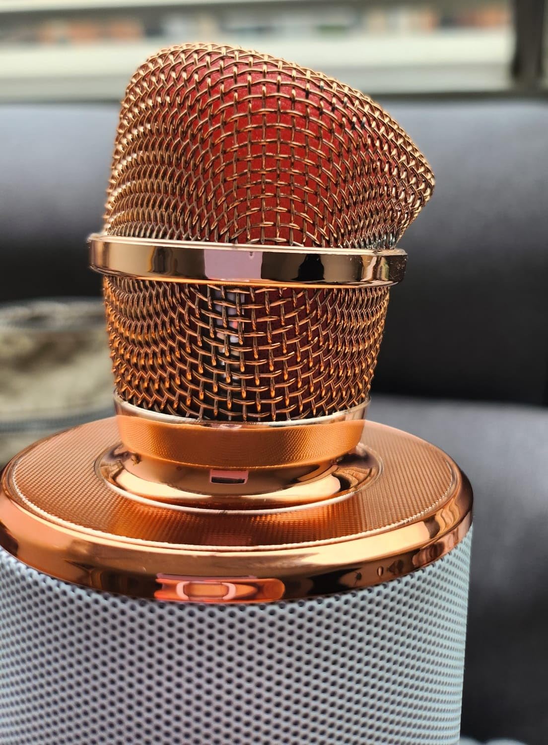Amazmic Karaoke Microphone for Adults, Wireless Bluetooth Microphone for Singing Portable Karaoke Machine Handheld with LED Lights, Gift for Kids Adults Birthday Party, Home KTV(Rose Gold) customer photo 1