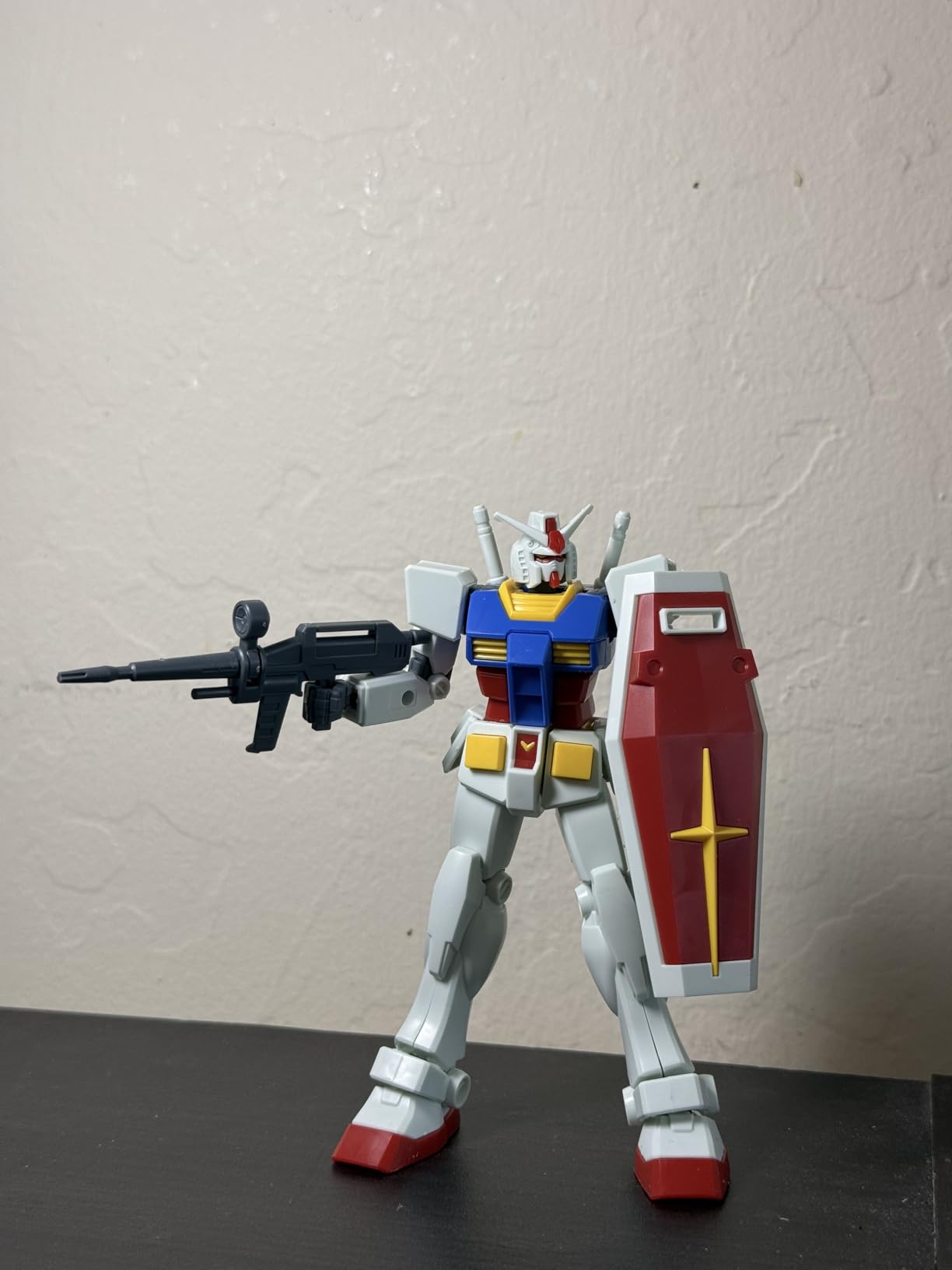 Bandai Hobby - Mobile Suit Gundam - 1/144 RX-78-2 Gundam, Bandai Spirits Entry Grade Model Kit customer photo 1