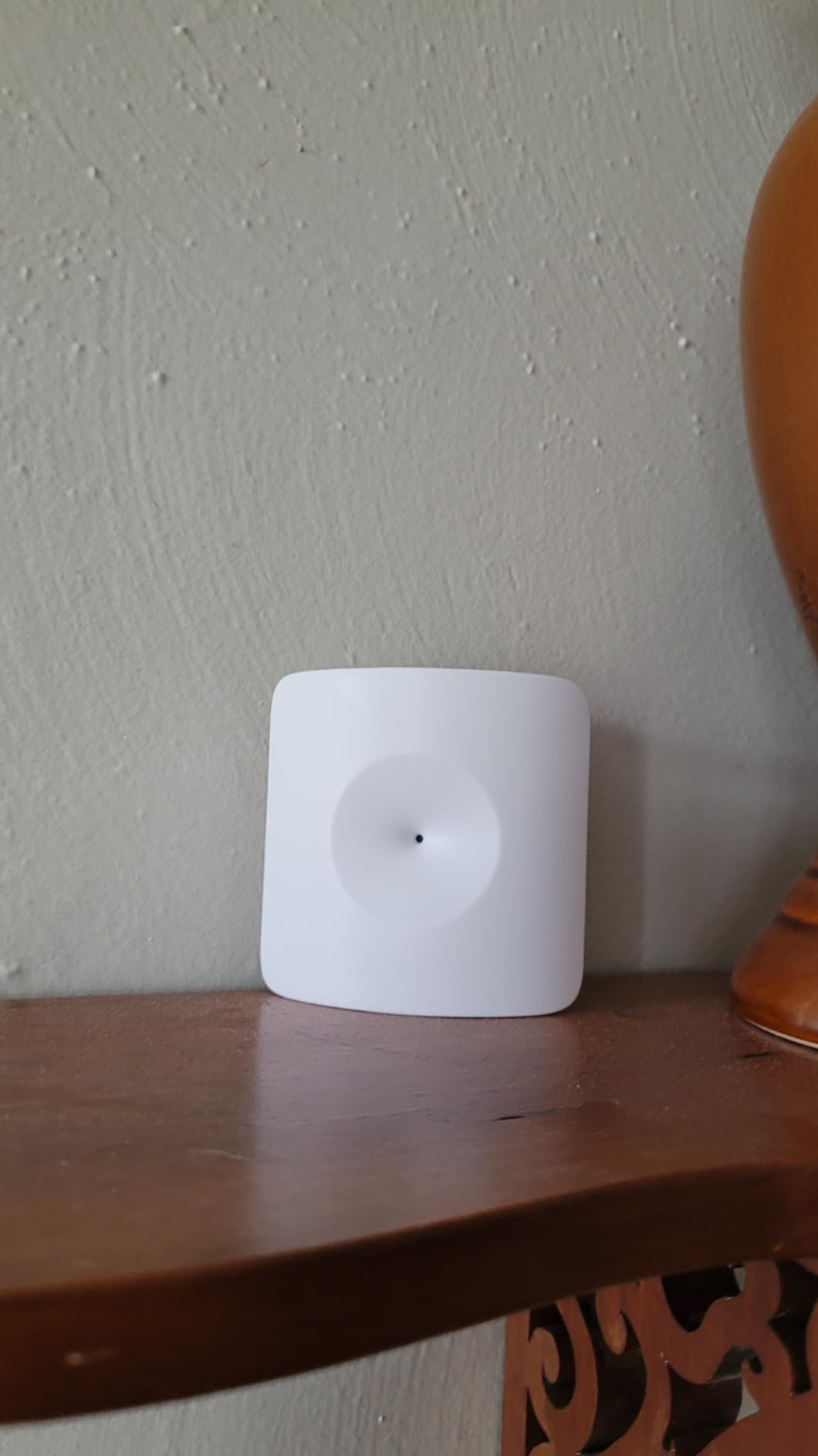 SimpliSafe Glassbreak Sensor - 20ft. Range - Sound Detection Technology - Compatible with The SimpliSafe Home Security System - Latest Gen customer photo 2