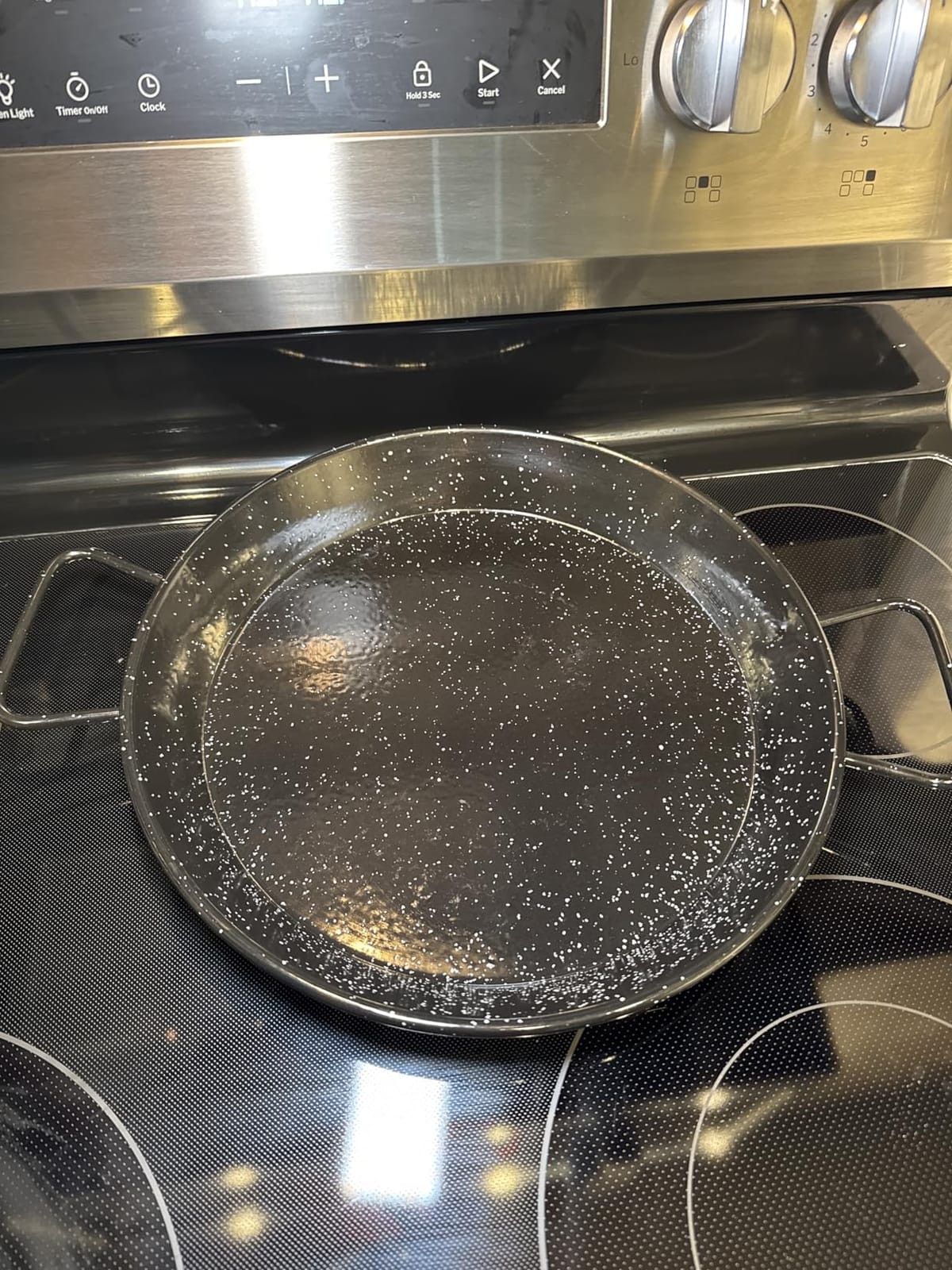 Machika Enamel Paella Pan | Paella Pan | Skillet for Paella and Rice Recipes | Perfect for Indoor & Outdoors | Easy Cleaning | Rust Proof Coating | 4 Servings | 12 inches | customer photo 1