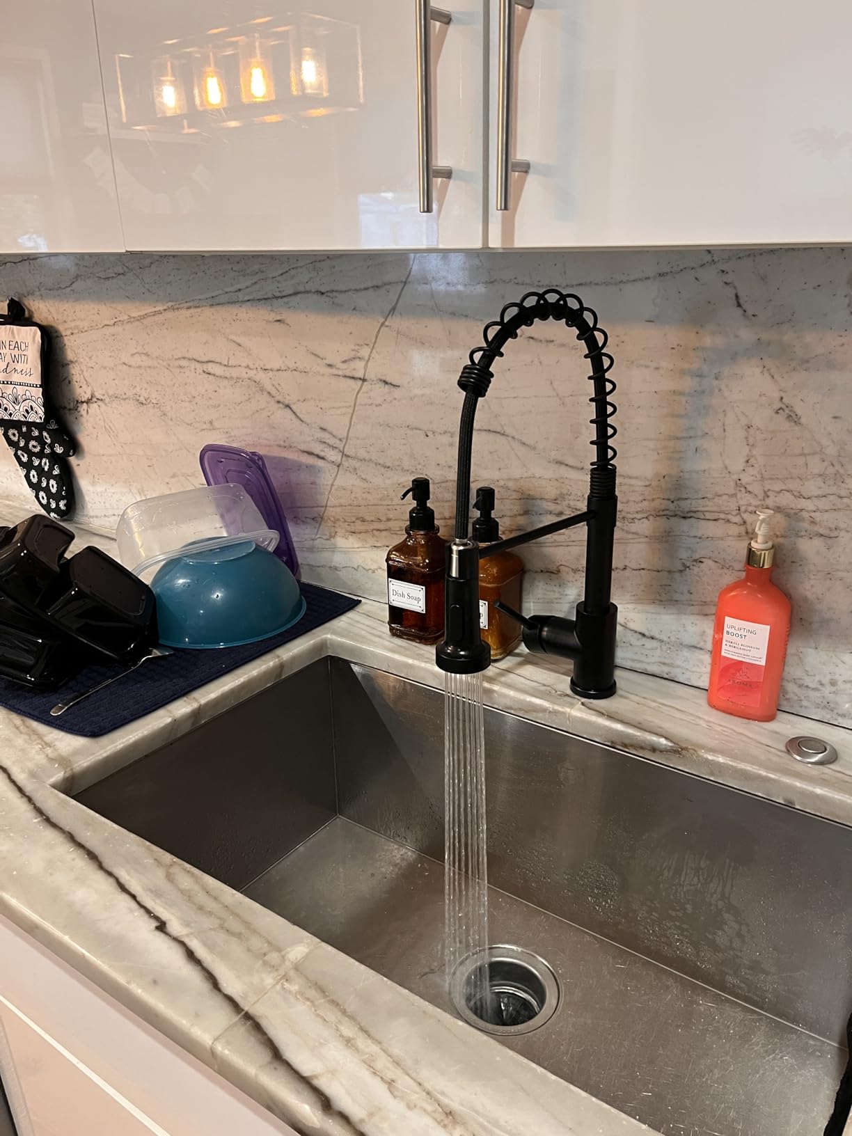 WEWE Black Kitchen Faucet with Pull Down Sprayer, High Arc Bar Sink Faucet customer photo 1