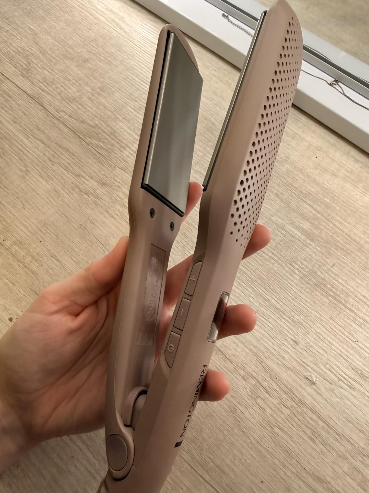 Remington Wet2Straight Hair Straightener, 1 3/4 Inch Plates, 450°F, Mauve customer photo 2