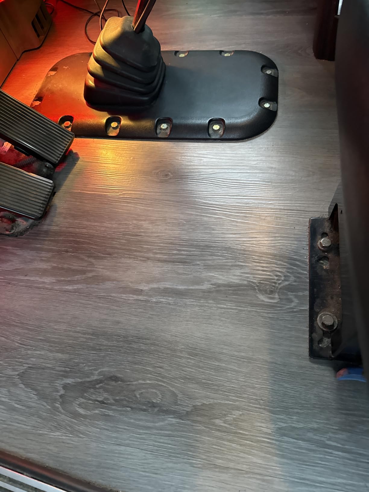 Lucida Surfaces MaxCore Pro 7.31x48in 20mil 5mm 24.5SqFt Click Lock LVP customer photo 2