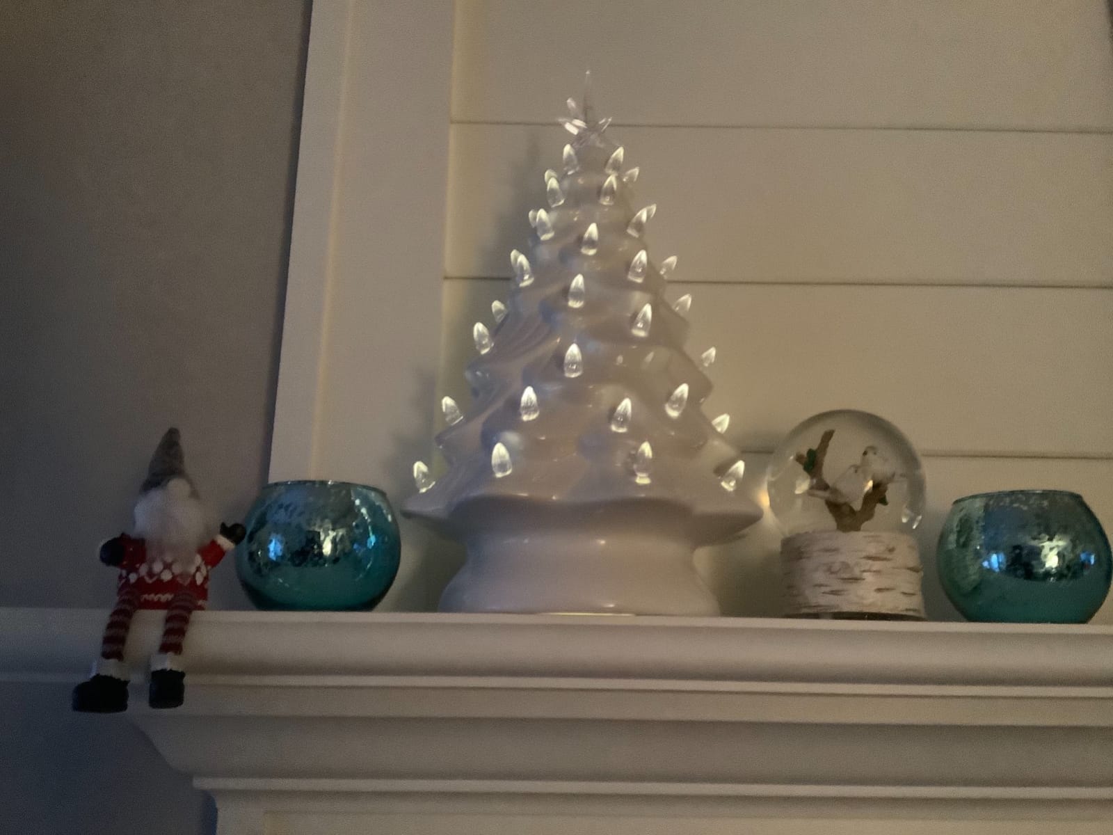 15in Pre-lit Hand-Painted Ceramic Tabletop Christmas Tree - Holiday Decoration White Lights - Perfect Centerpiece for Your Christmas Indoor Decorations customer photo 2