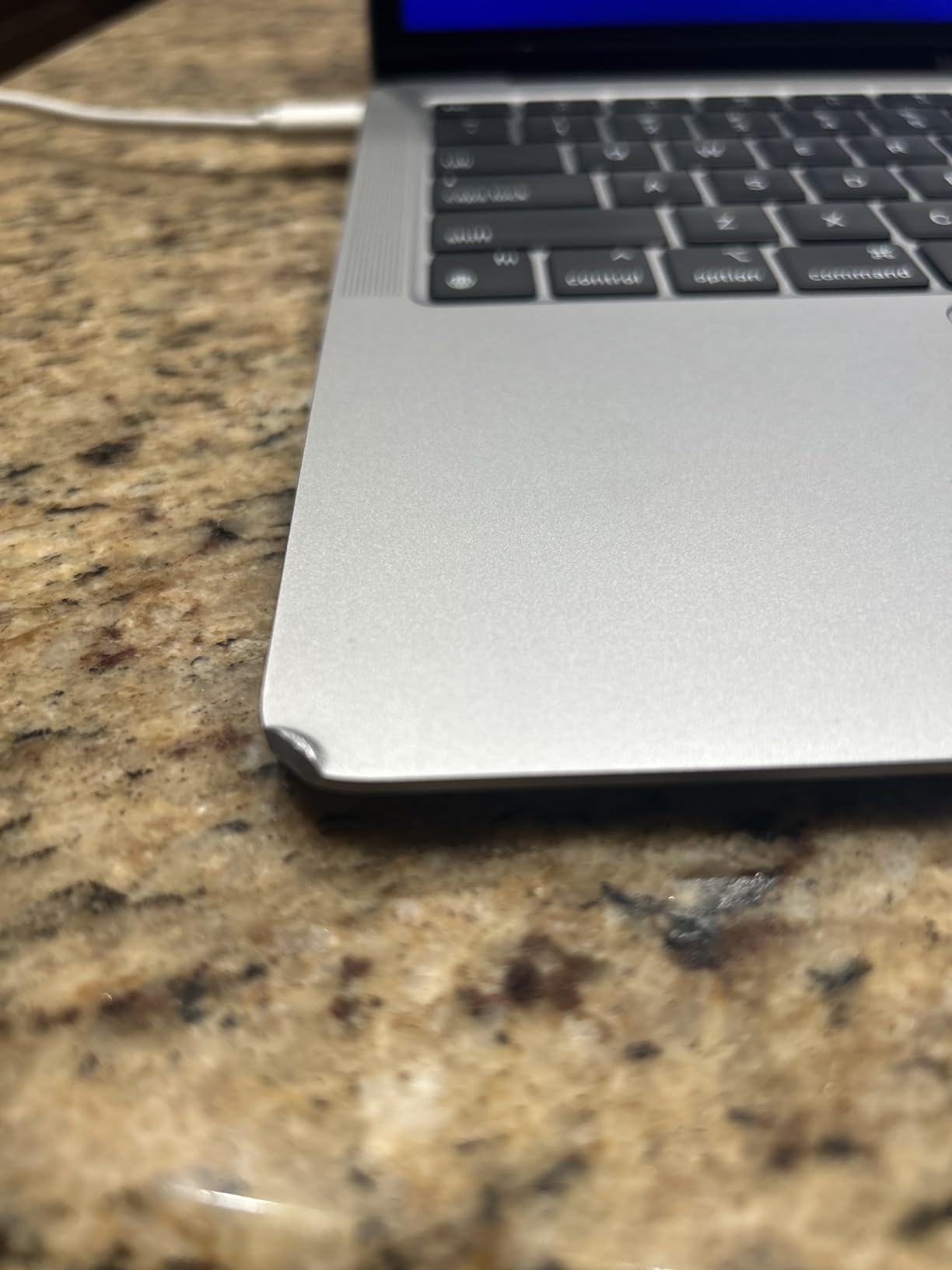 Apple Late 2020 MacBook Air with Apple M1 Chip (13 inch, 8GB RAM, 256GB SSD) Silver (Renewed) | 256GB SSD, Renewed, 8GB RAM, M1 Chip customer photo 2