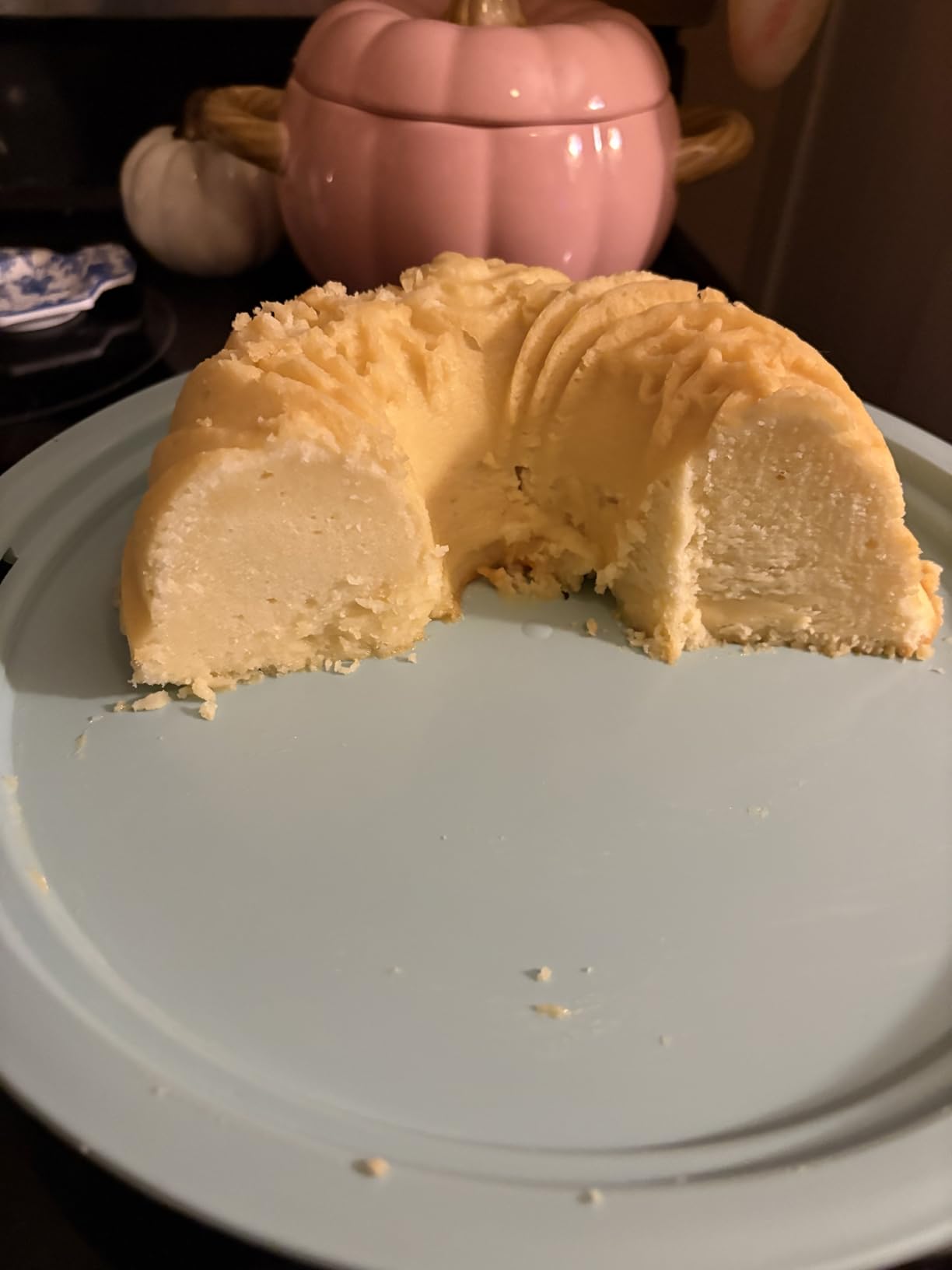 Nordic Ware Translucent Bundt Cake Keeper customer photo 1